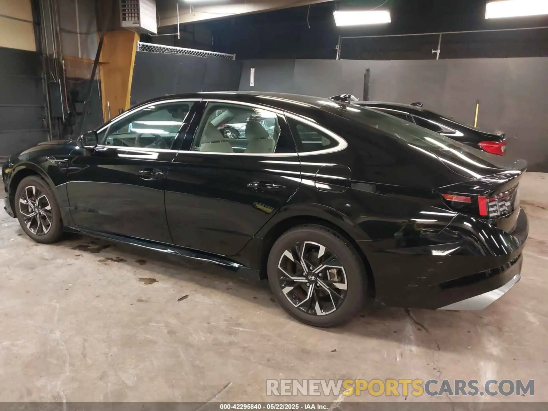 3 Photograph of a damaged car KMHL64JA2RA382142 HYUNDAI SONATA 2024