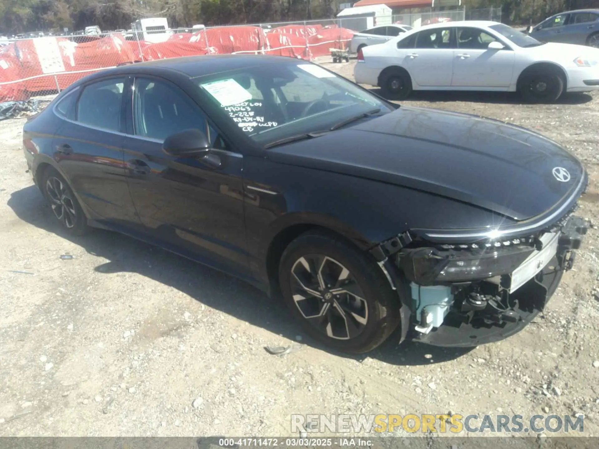 1 Photograph of a damaged car KMHL64JA2RA385381 HYUNDAI SONATA 2024
