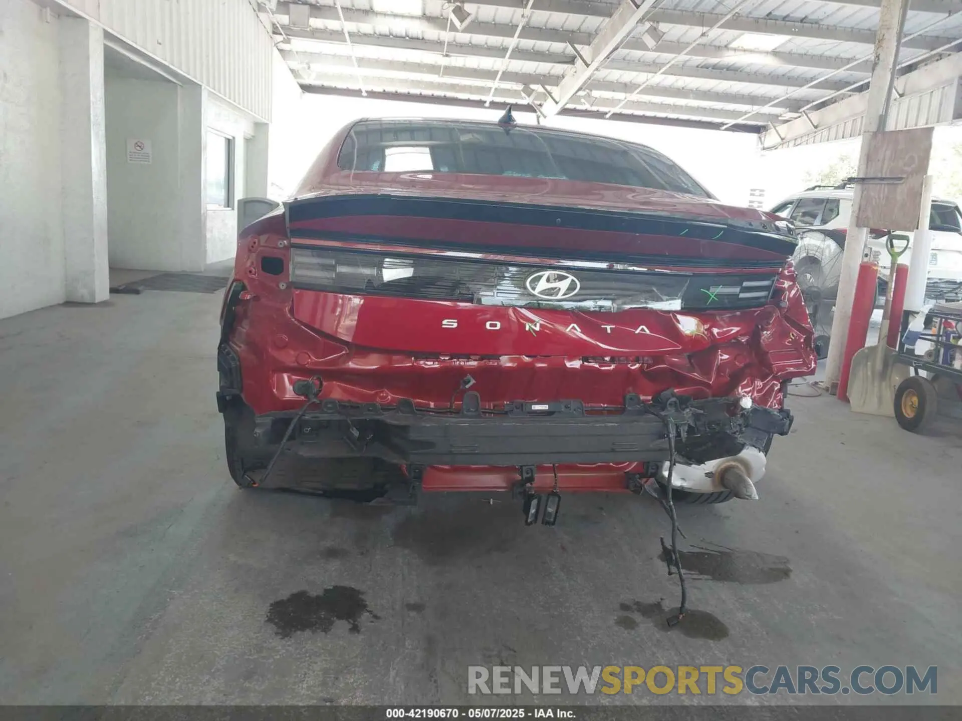 16 Photograph of a damaged car KMHL64JA2RA387325 HYUNDAI SONATA 2024