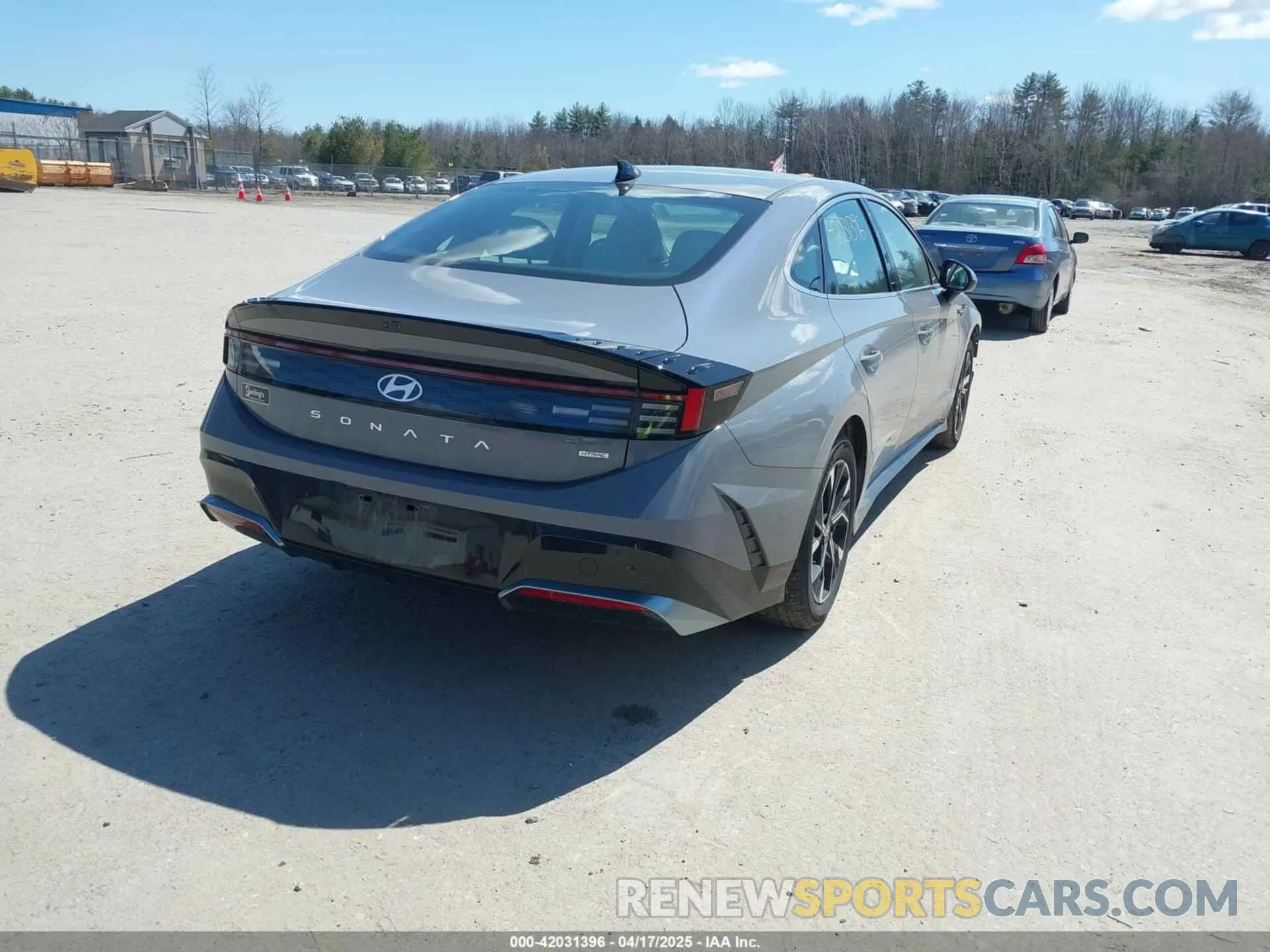 4 Photograph of a damaged car KMHL64JA3RA365740 HYUNDAI SONATA 2024