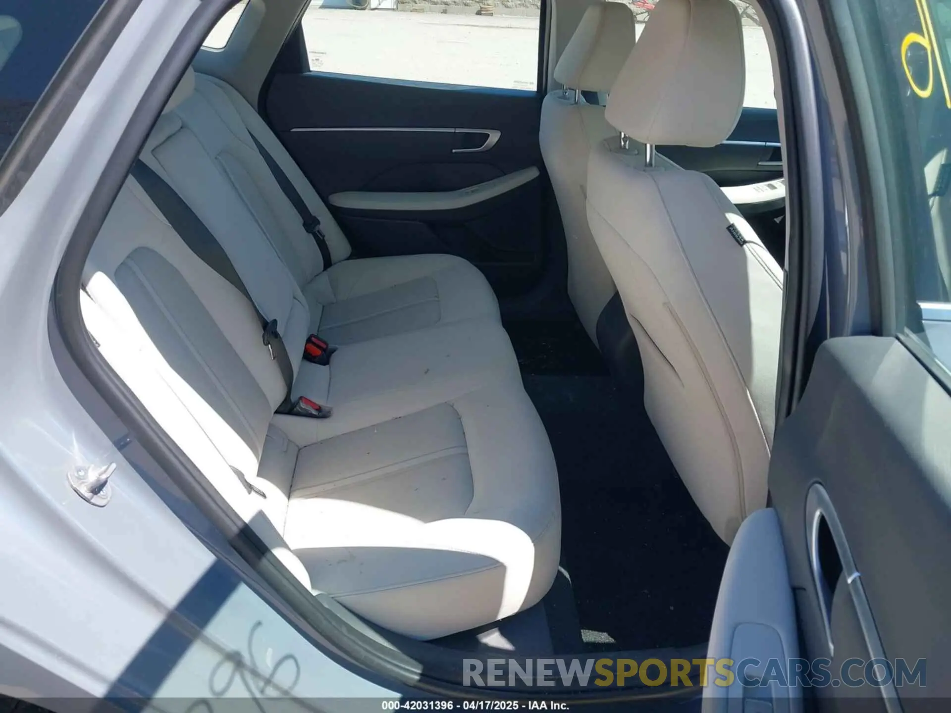 8 Photograph of a damaged car KMHL64JA3RA365740 HYUNDAI SONATA 2024