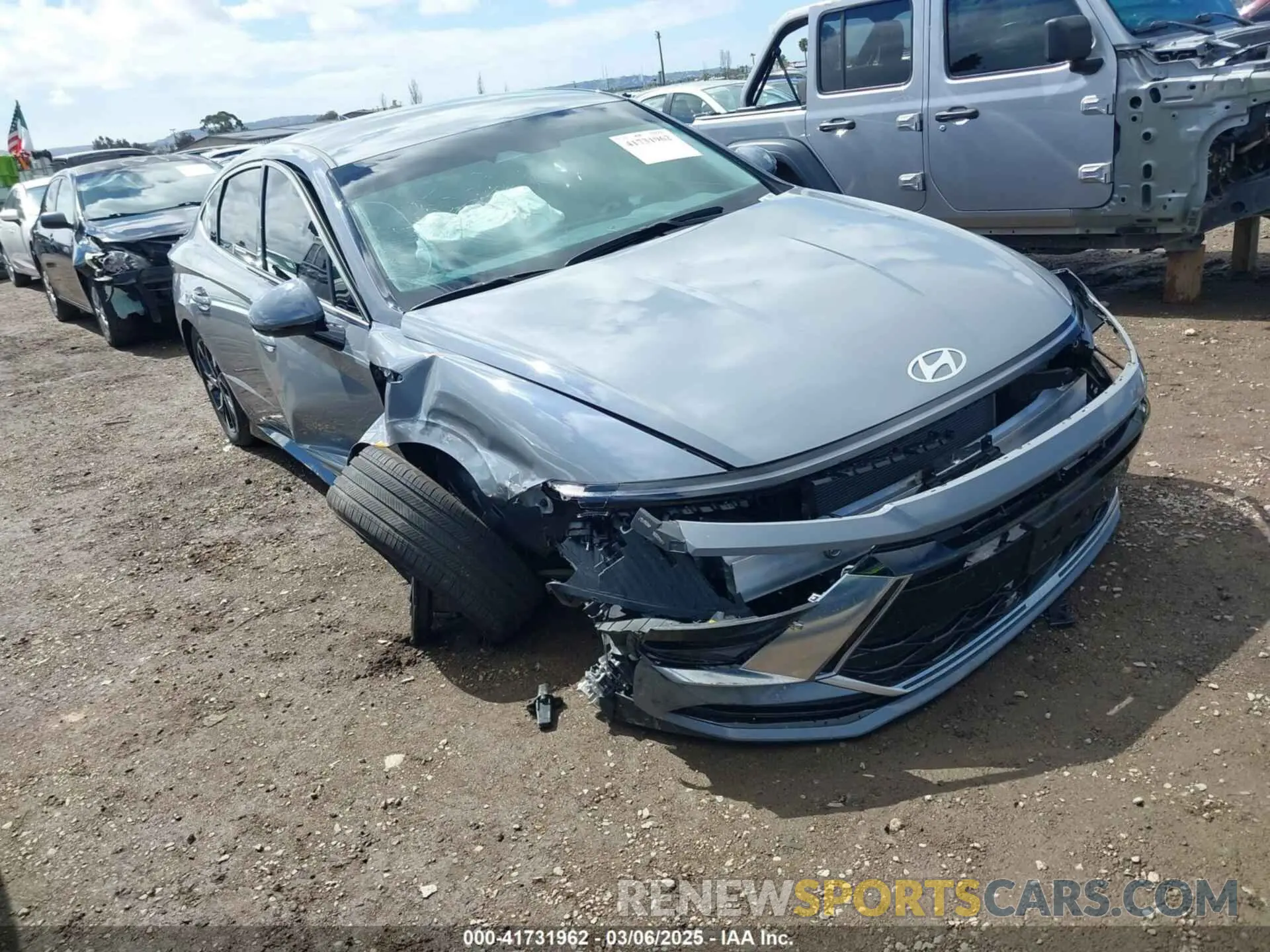 1 Photograph of a damaged car KMHL64JA3RA403449 HYUNDAI SONATA 2024
