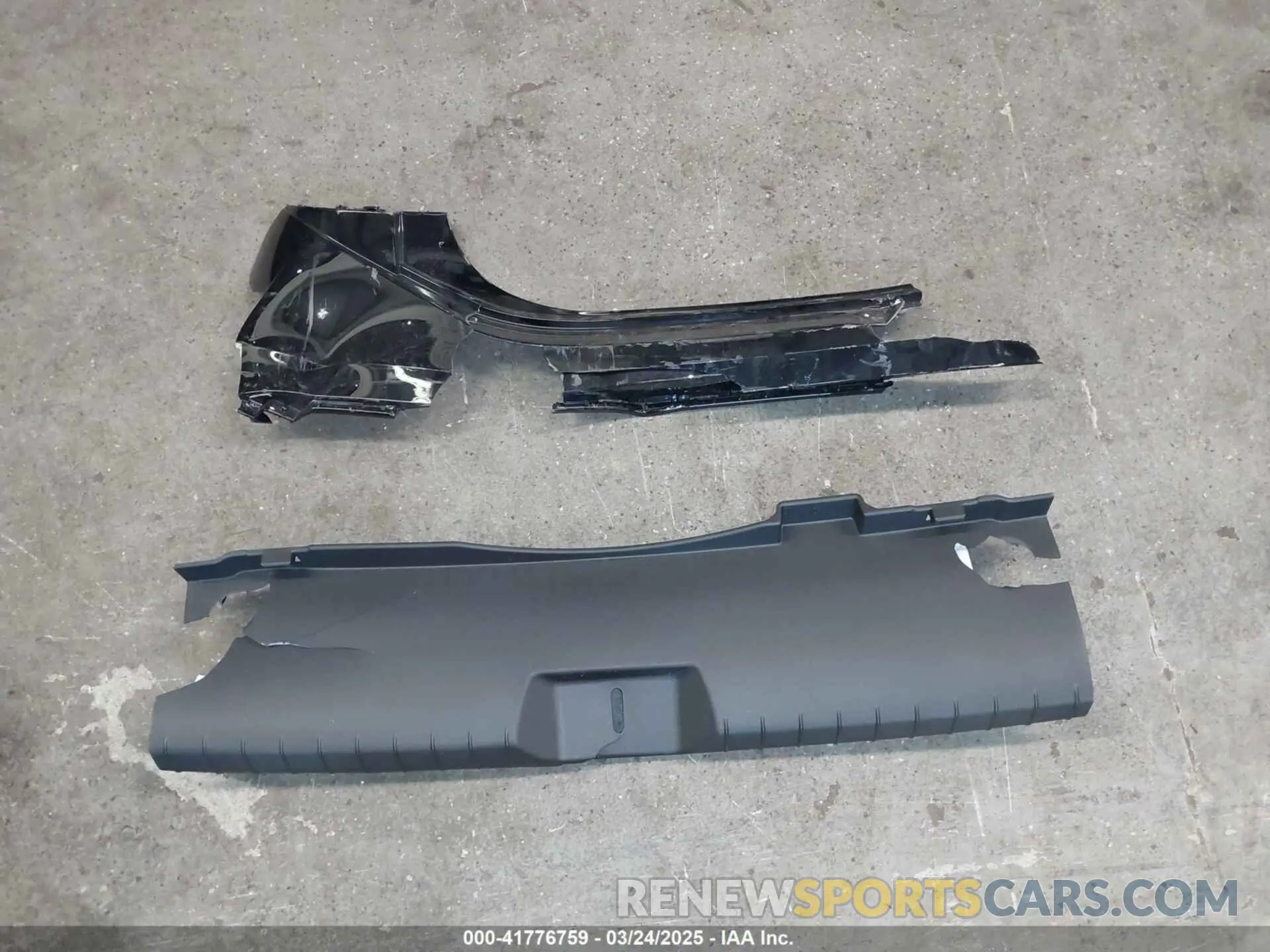 12 Photograph of a damaged car KMHL64JA3RA408179 HYUNDAI SONATA 2024