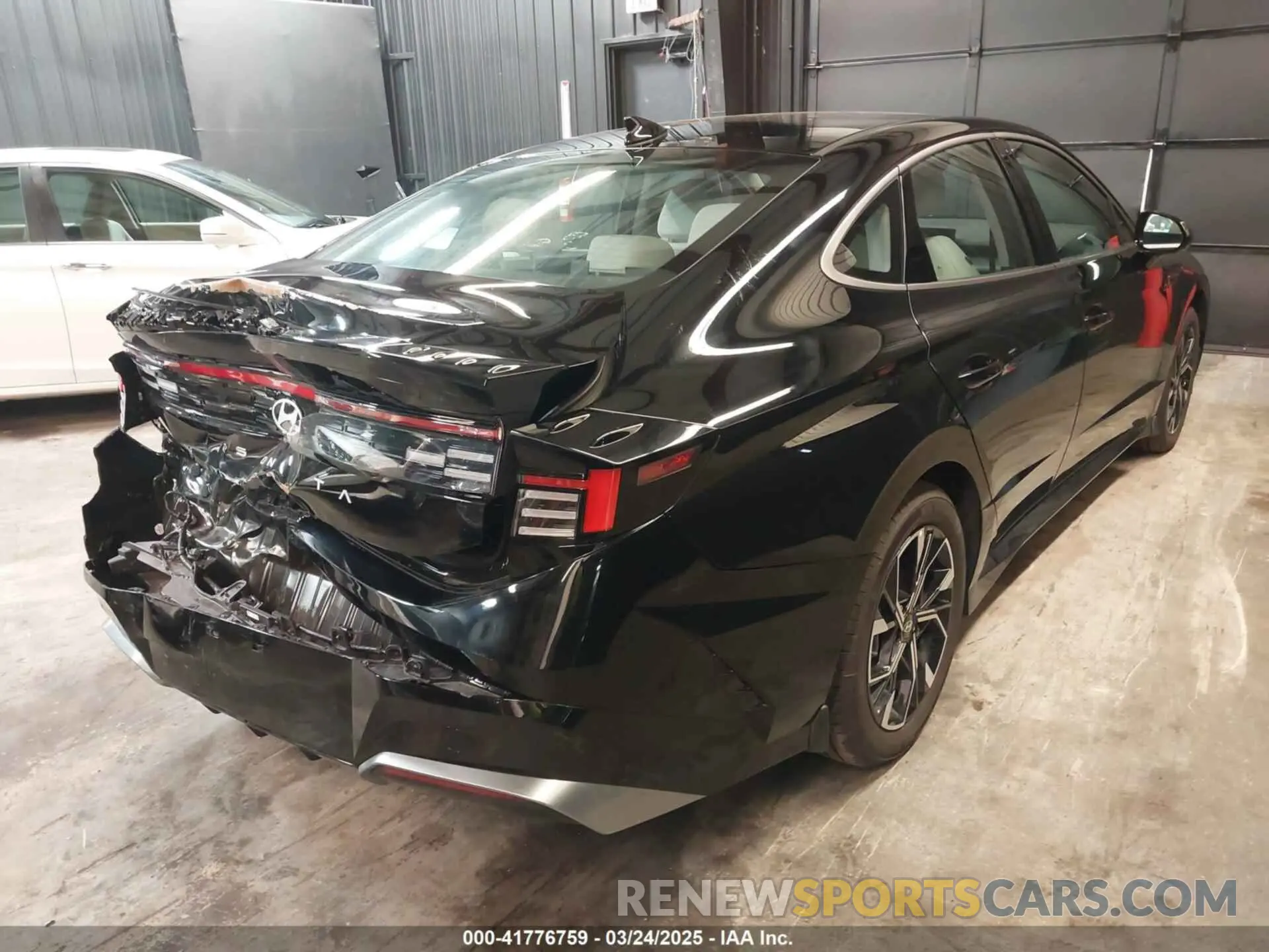 4 Photograph of a damaged car KMHL64JA3RA408179 HYUNDAI SONATA 2024
