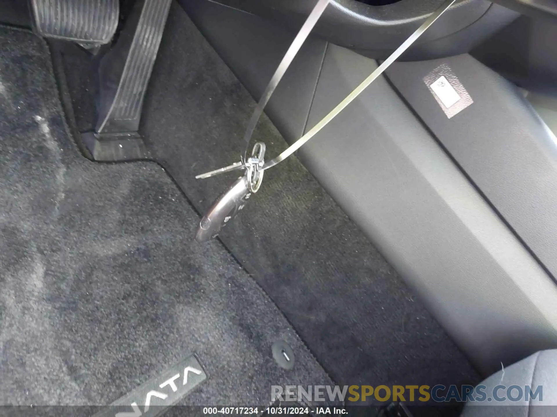 11 Photograph of a damaged car KMHL64JA4RA373314 HYUNDAI SONATA 2024