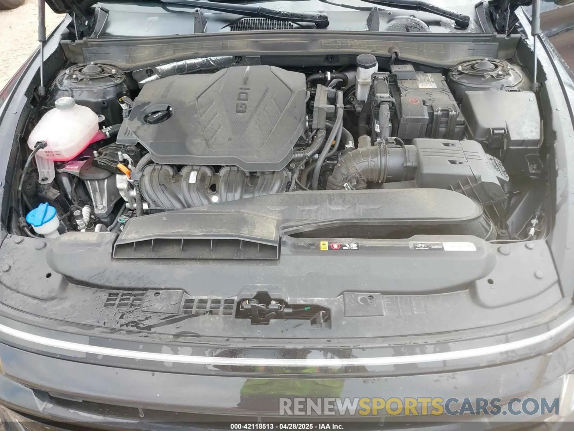 10 Photograph of a damaged car KMHL64JA4RA373328 HYUNDAI SONATA 2024
