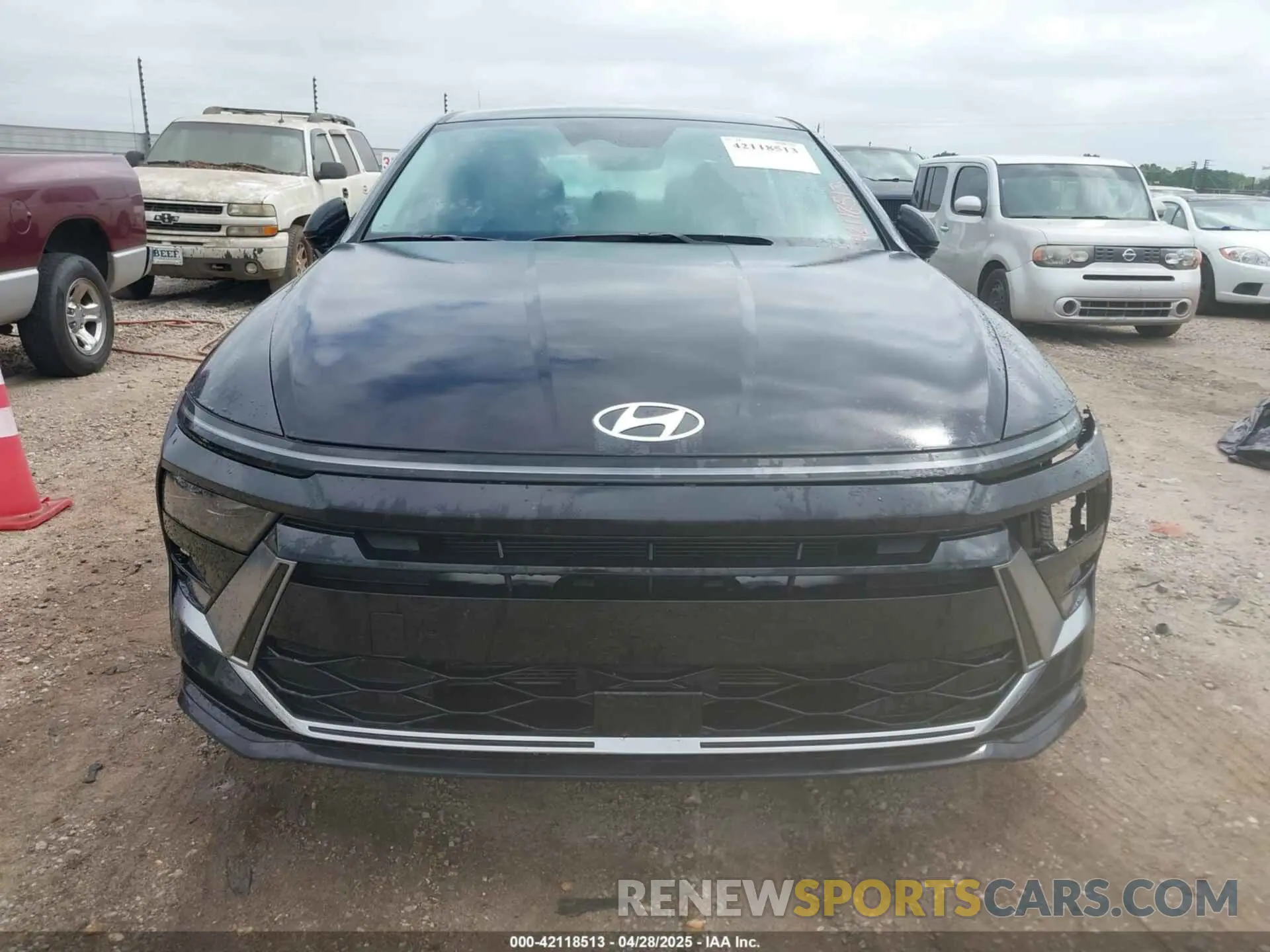 12 Photograph of a damaged car KMHL64JA4RA373328 HYUNDAI SONATA 2024