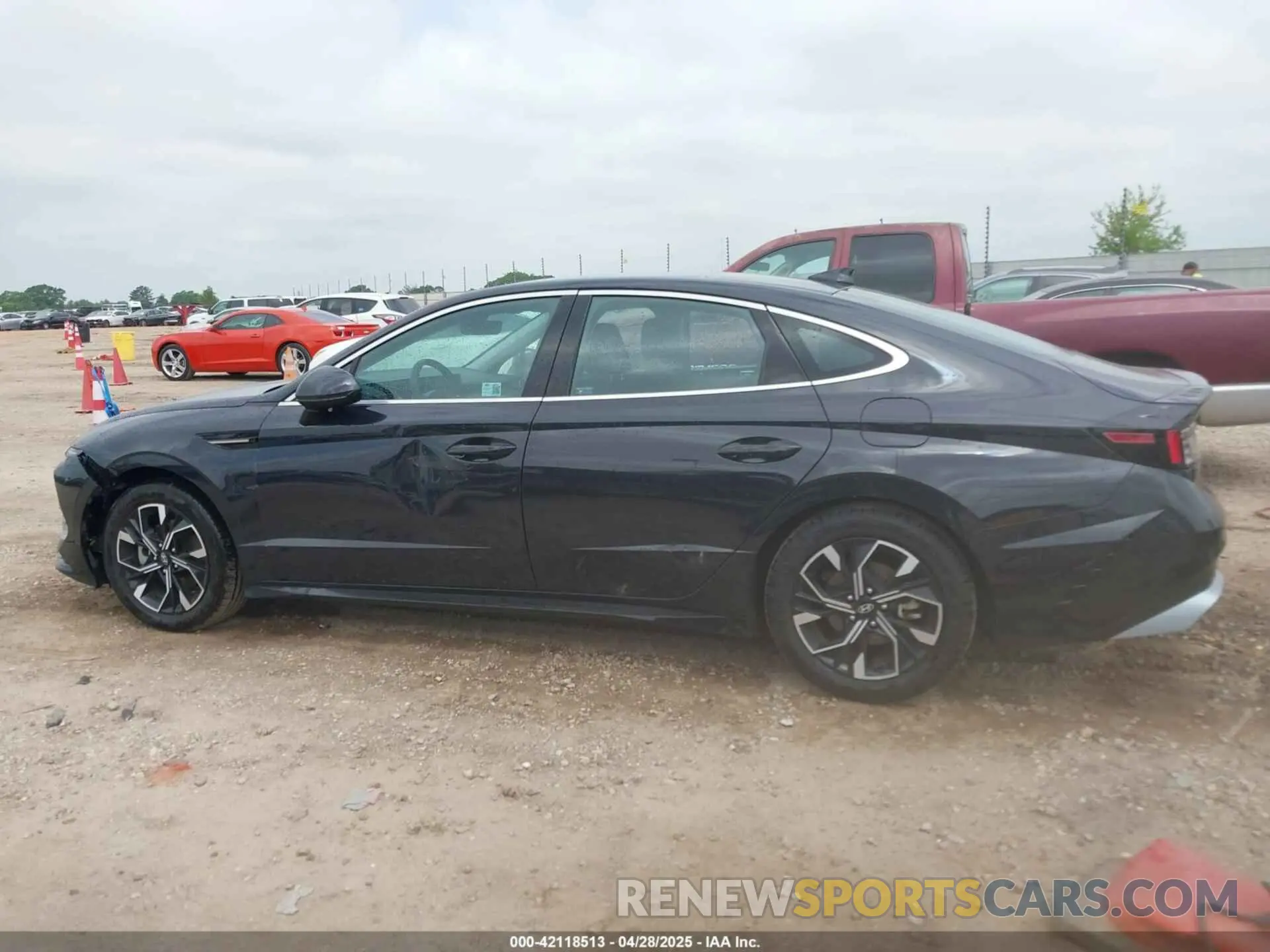 14 Photograph of a damaged car KMHL64JA4RA373328 HYUNDAI SONATA 2024