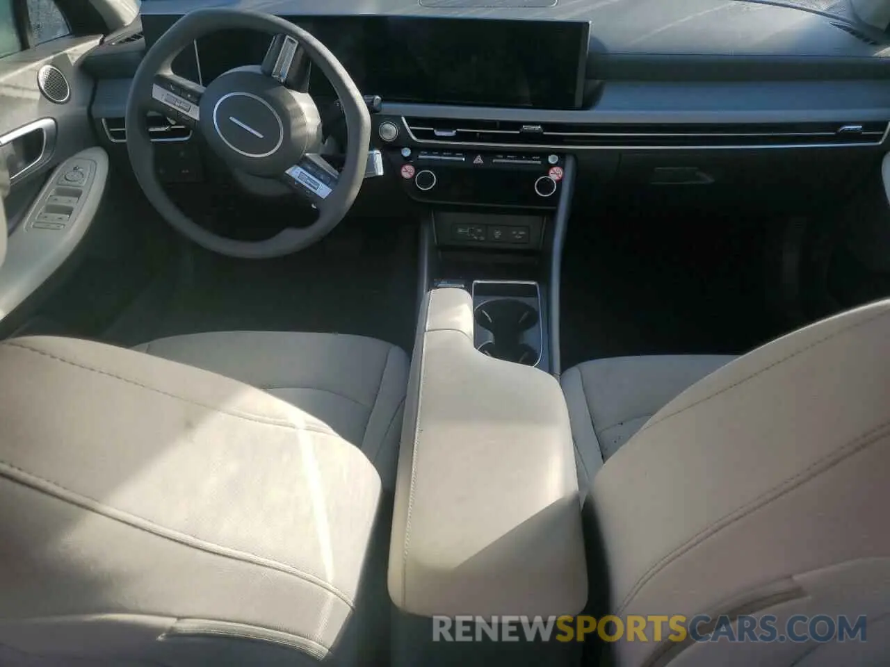 8 Photograph of a damaged car KMHL64JA4RA386919 HYUNDAI SONATA 2024