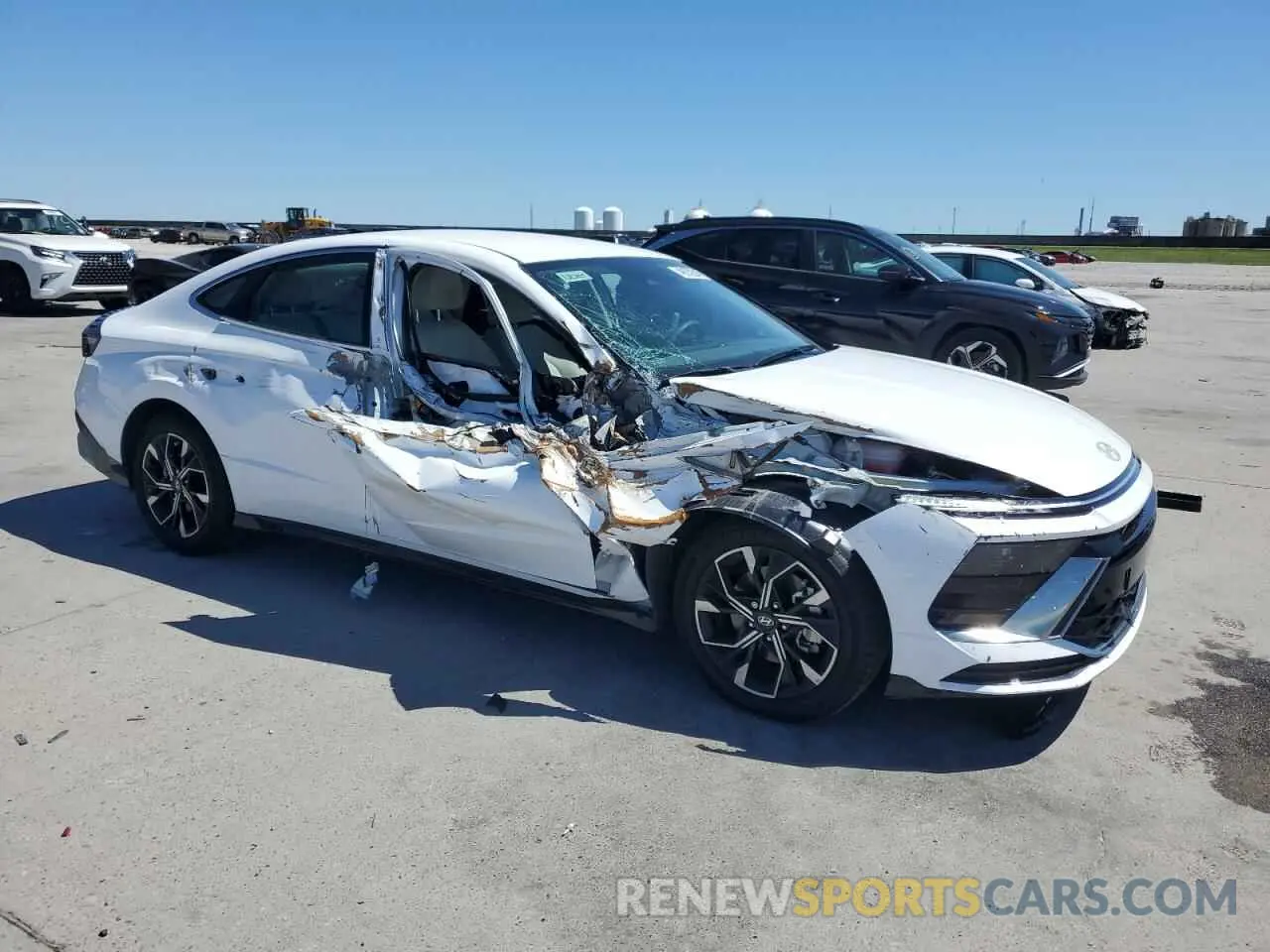4 Photograph of a damaged car KMHL64JA4RA412063 HYUNDAI SONATA 2024