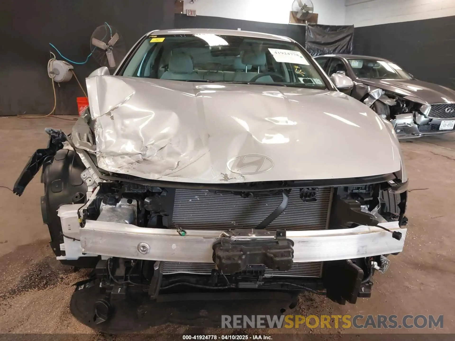 6 Photograph of a damaged car KMHL64JA5RA368929 HYUNDAI SONATA 2024