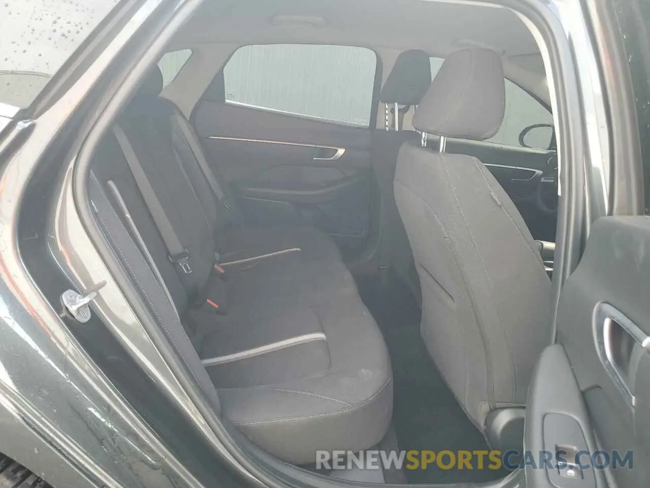 10 Photograph of a damaged car KMHL64JA5RA371880 HYUNDAI SONATA 2024