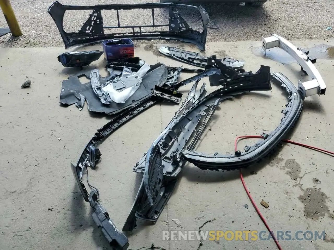 12 Photograph of a damaged car KMHL64JA5RA375654 HYUNDAI SONATA 2024