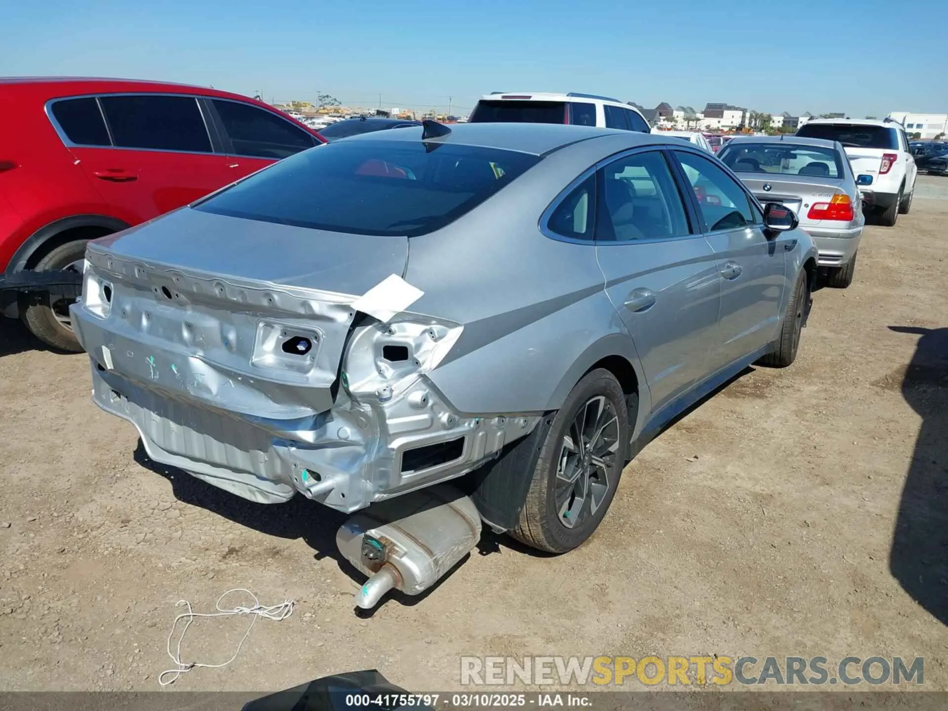 4 Photograph of a damaged car KMHL64JA5RA395421 HYUNDAI SONATA 2024