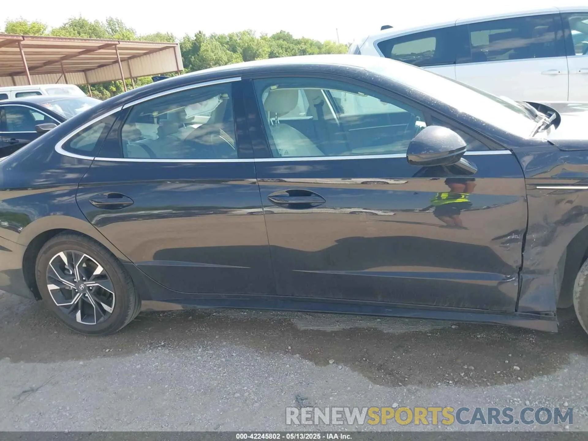 13 Photograph of a damaged car KMHL64JA5RA402206 HYUNDAI SONATA 2024