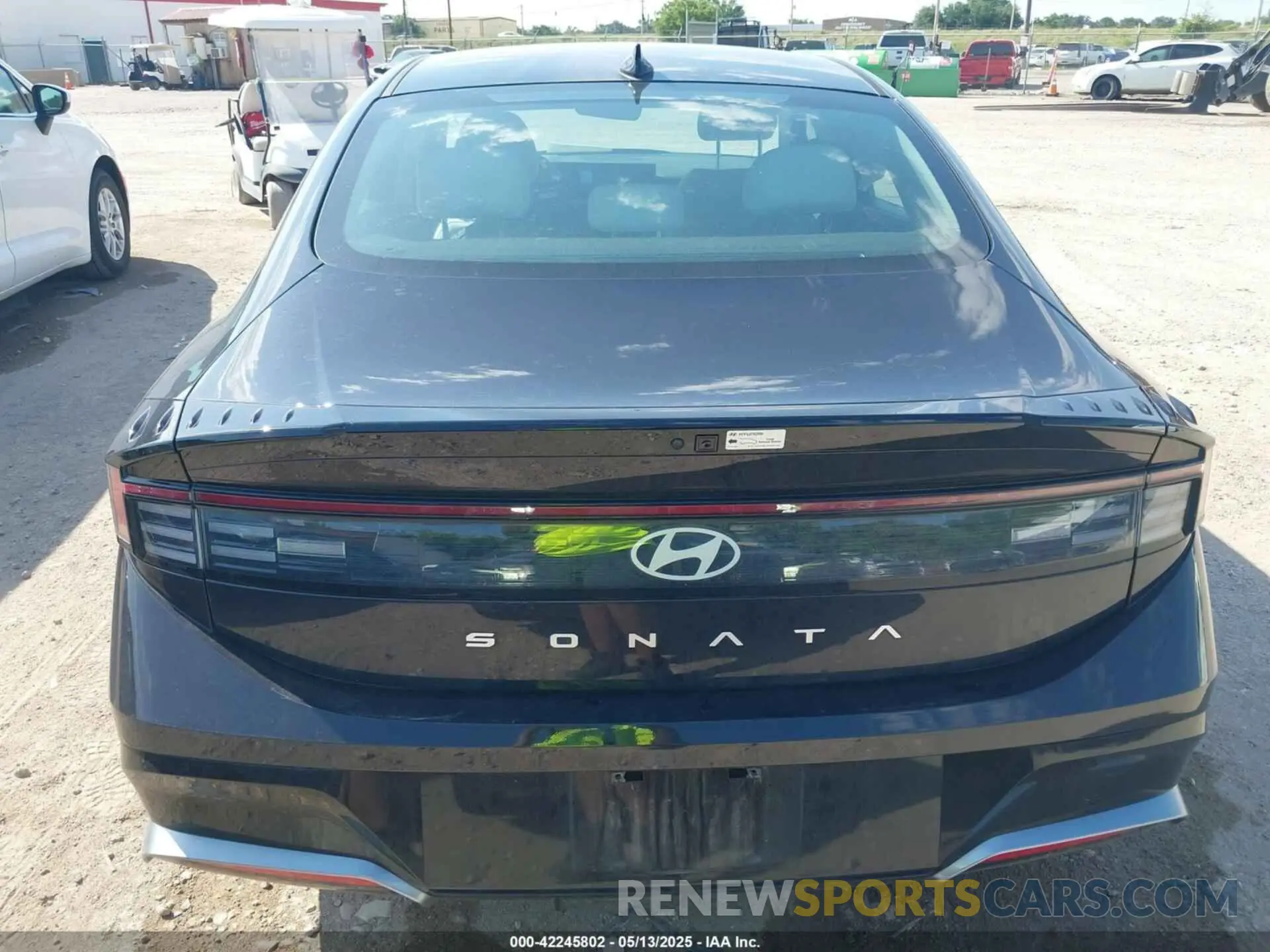 16 Photograph of a damaged car KMHL64JA5RA402206 HYUNDAI SONATA 2024
