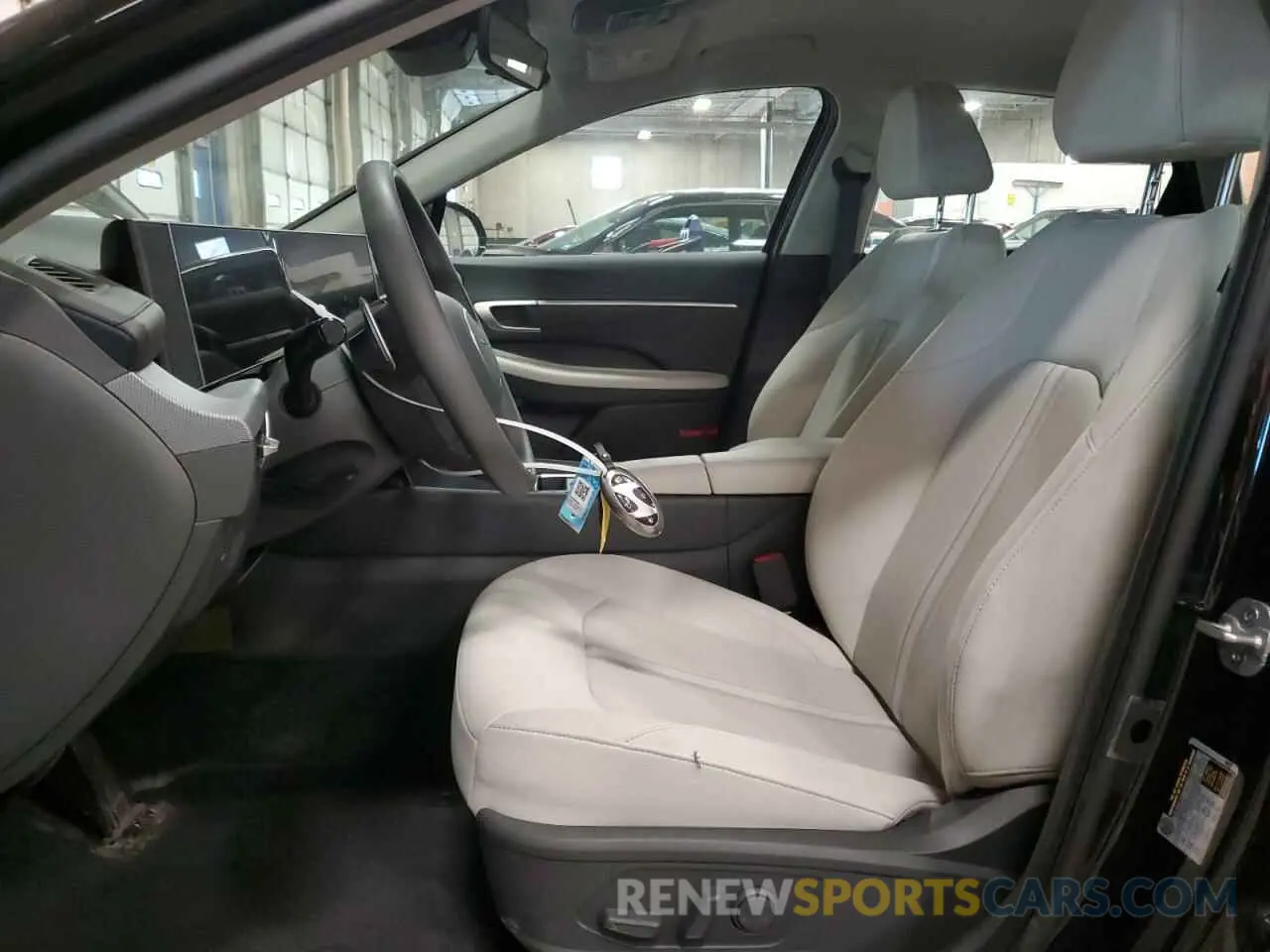 7 Photograph of a damaged car KMHL64JA5RA406000 HYUNDAI SONATA 2024