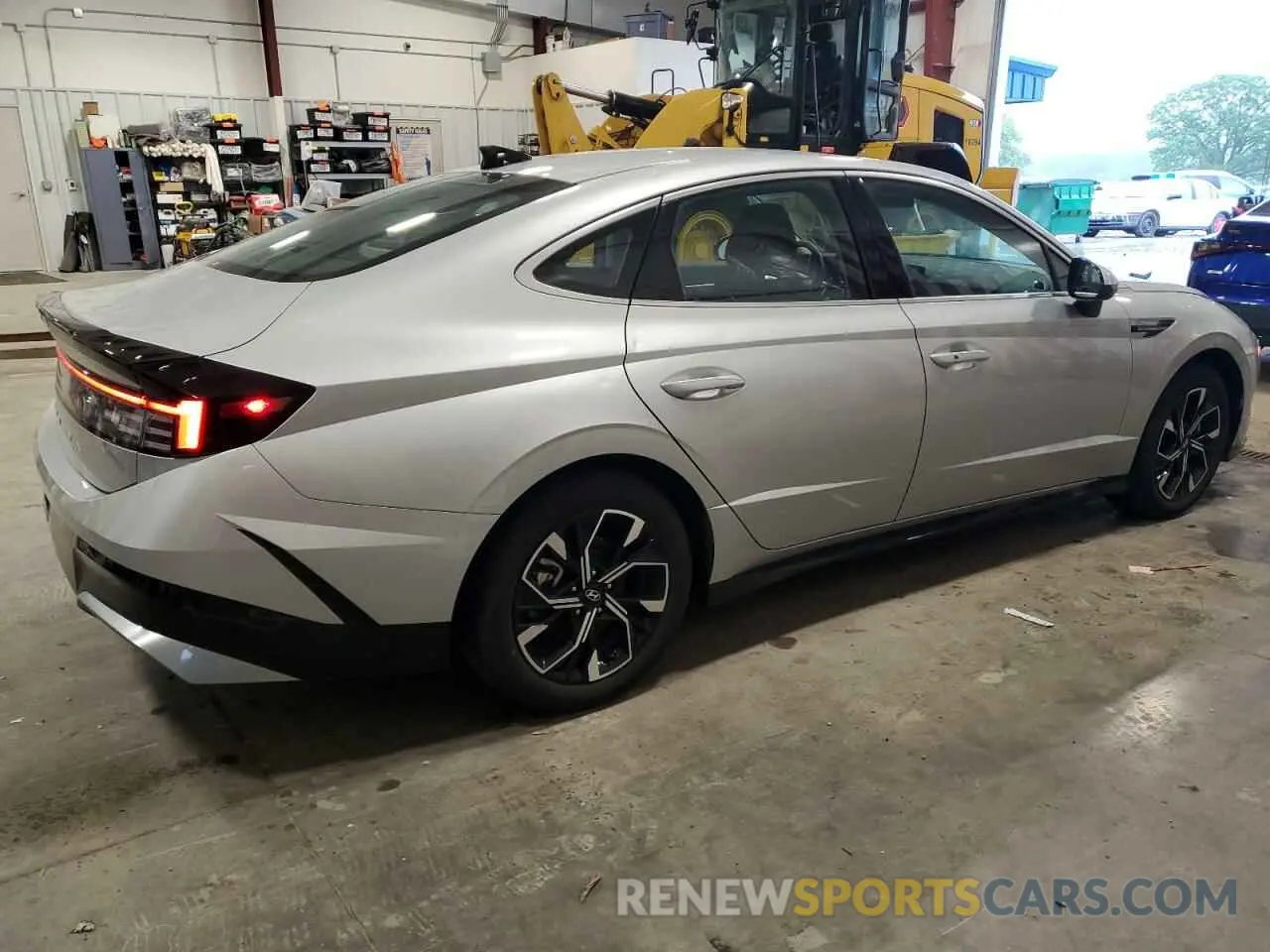 3 Photograph of a damaged car KMHL64JA5RA412458 HYUNDAI SONATA 2024