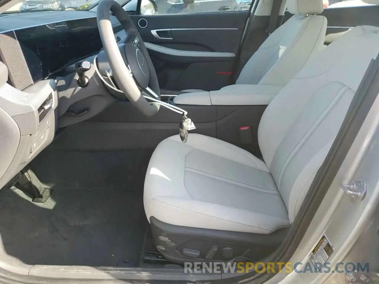 7 Photograph of a damaged car KMHL64JA5RA422228 HYUNDAI SONATA 2024