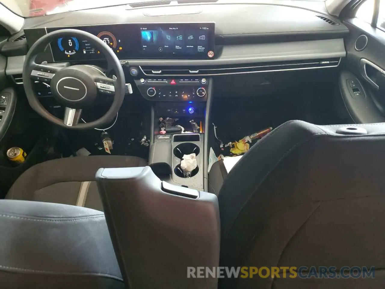8 Photograph of a damaged car KMHL64JA6RA379583 HYUNDAI SONATA 2024