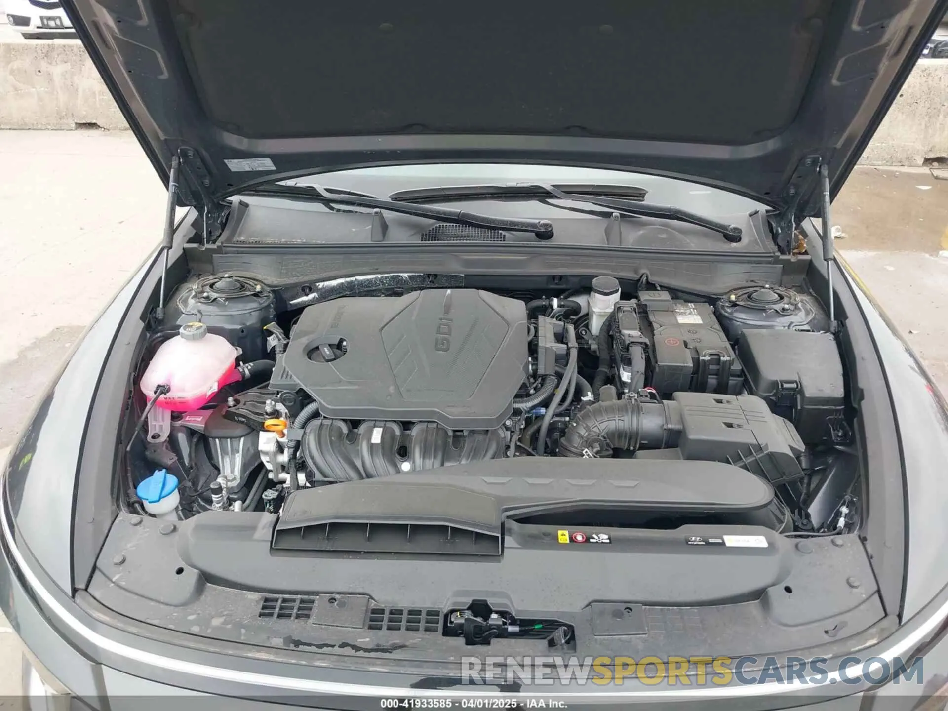 10 Photograph of a damaged car KMHL64JA6RA424117 HYUNDAI SONATA 2024