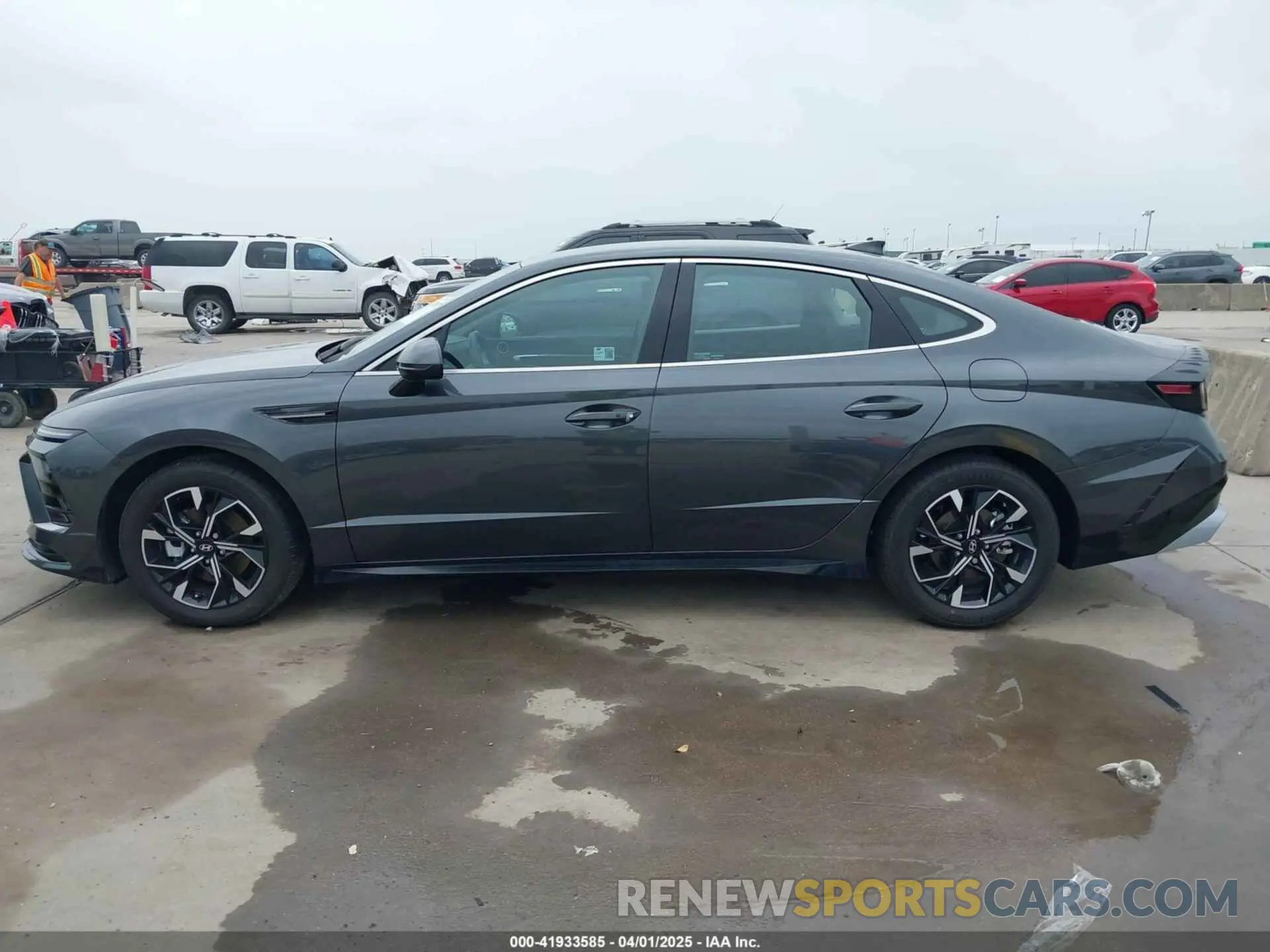 14 Photograph of a damaged car KMHL64JA6RA424117 HYUNDAI SONATA 2024
