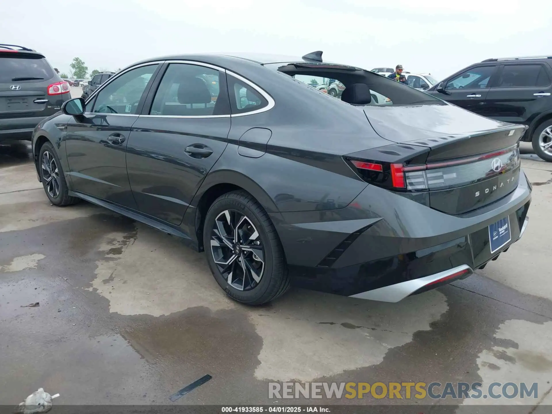 3 Photograph of a damaged car KMHL64JA6RA424117 HYUNDAI SONATA 2024
