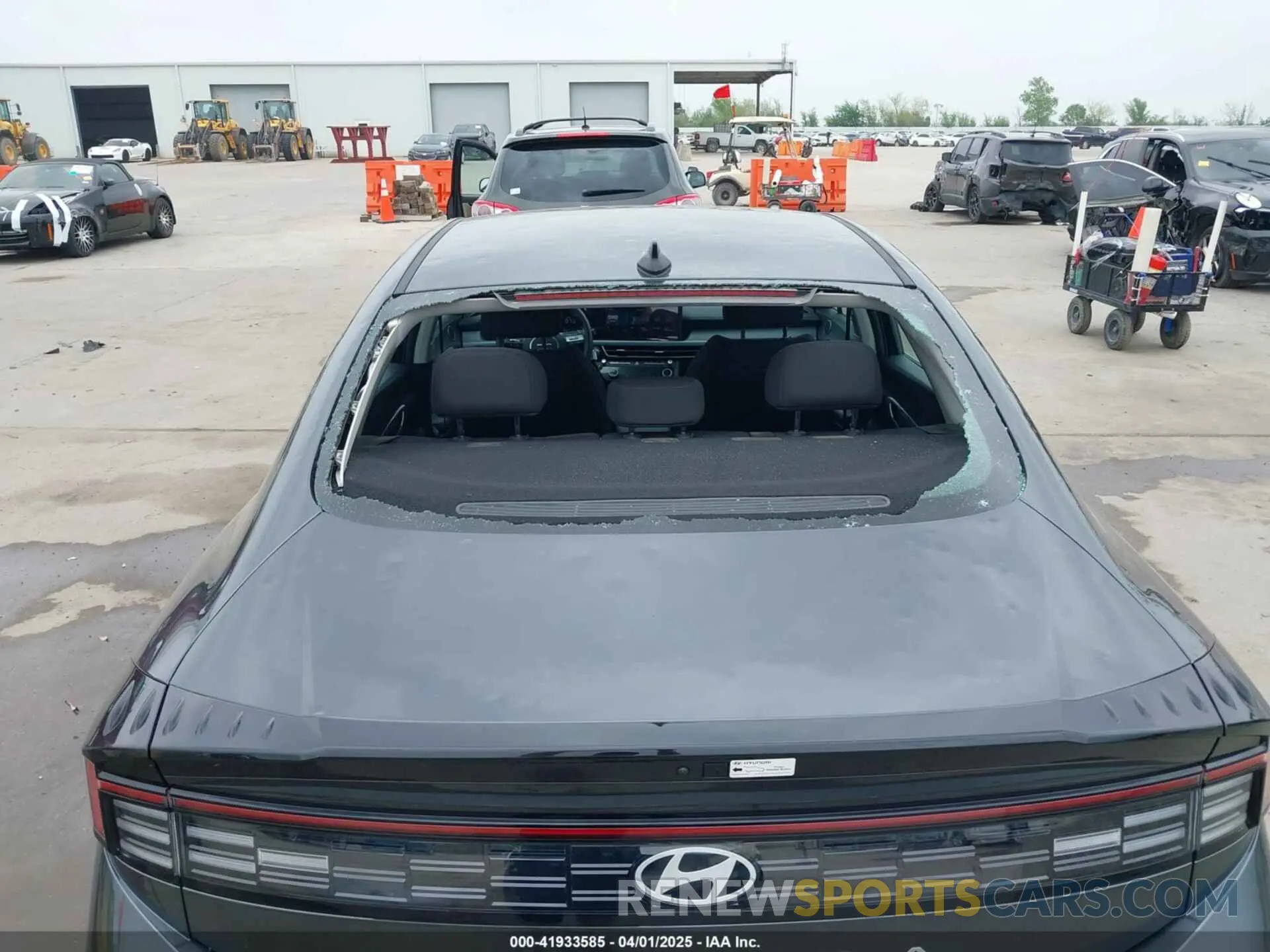 6 Photograph of a damaged car KMHL64JA6RA424117 HYUNDAI SONATA 2024