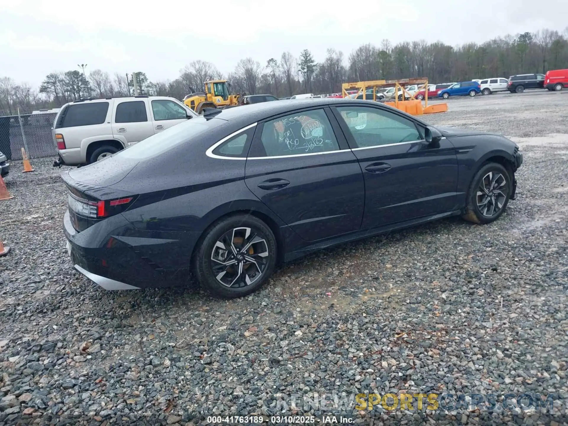 4 Photograph of a damaged car KMHL64JA7RA373386 HYUNDAI SONATA 2024