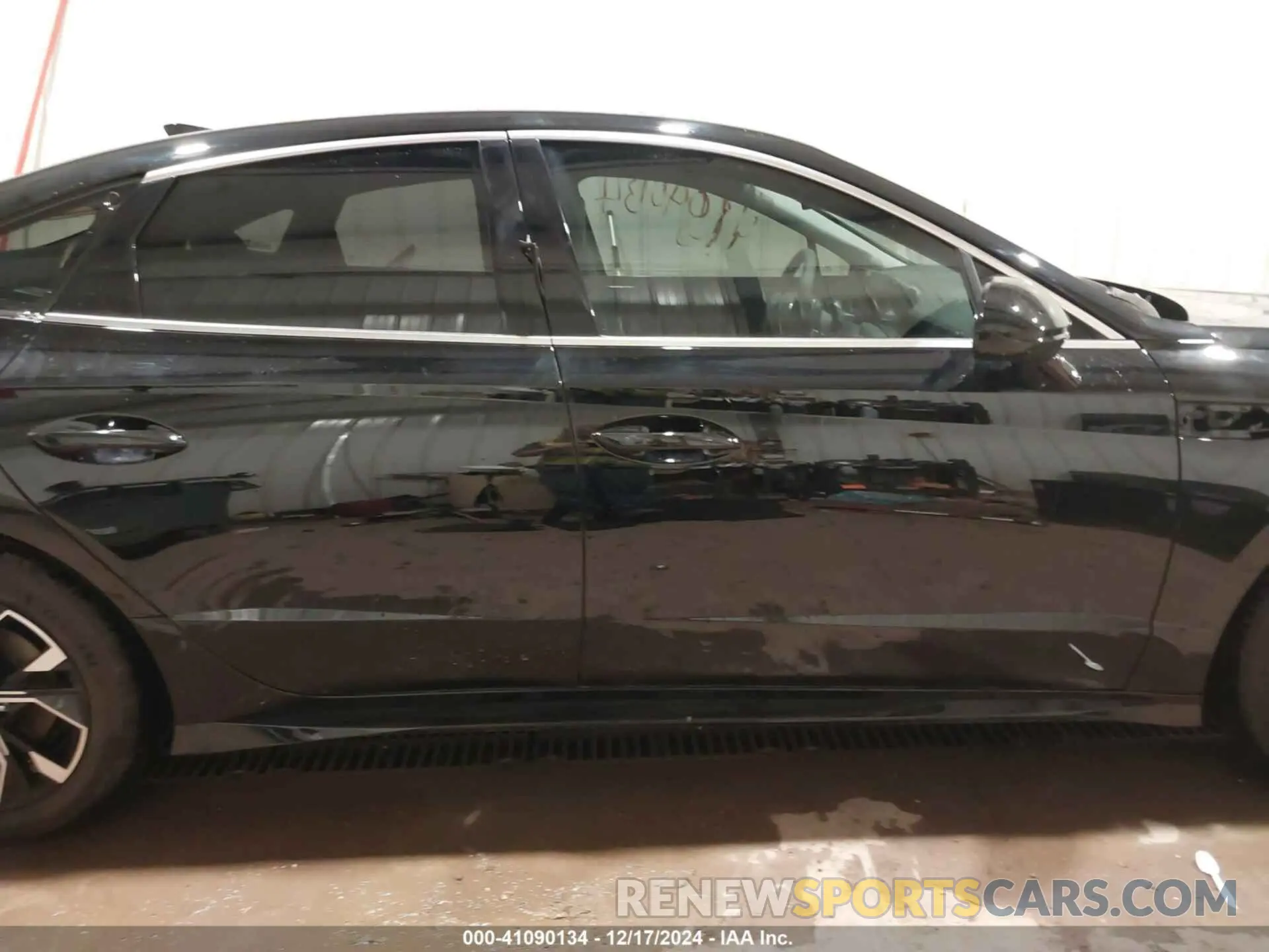 14 Photograph of a damaged car KMHL64JA7RA390981 HYUNDAI SONATA 2024