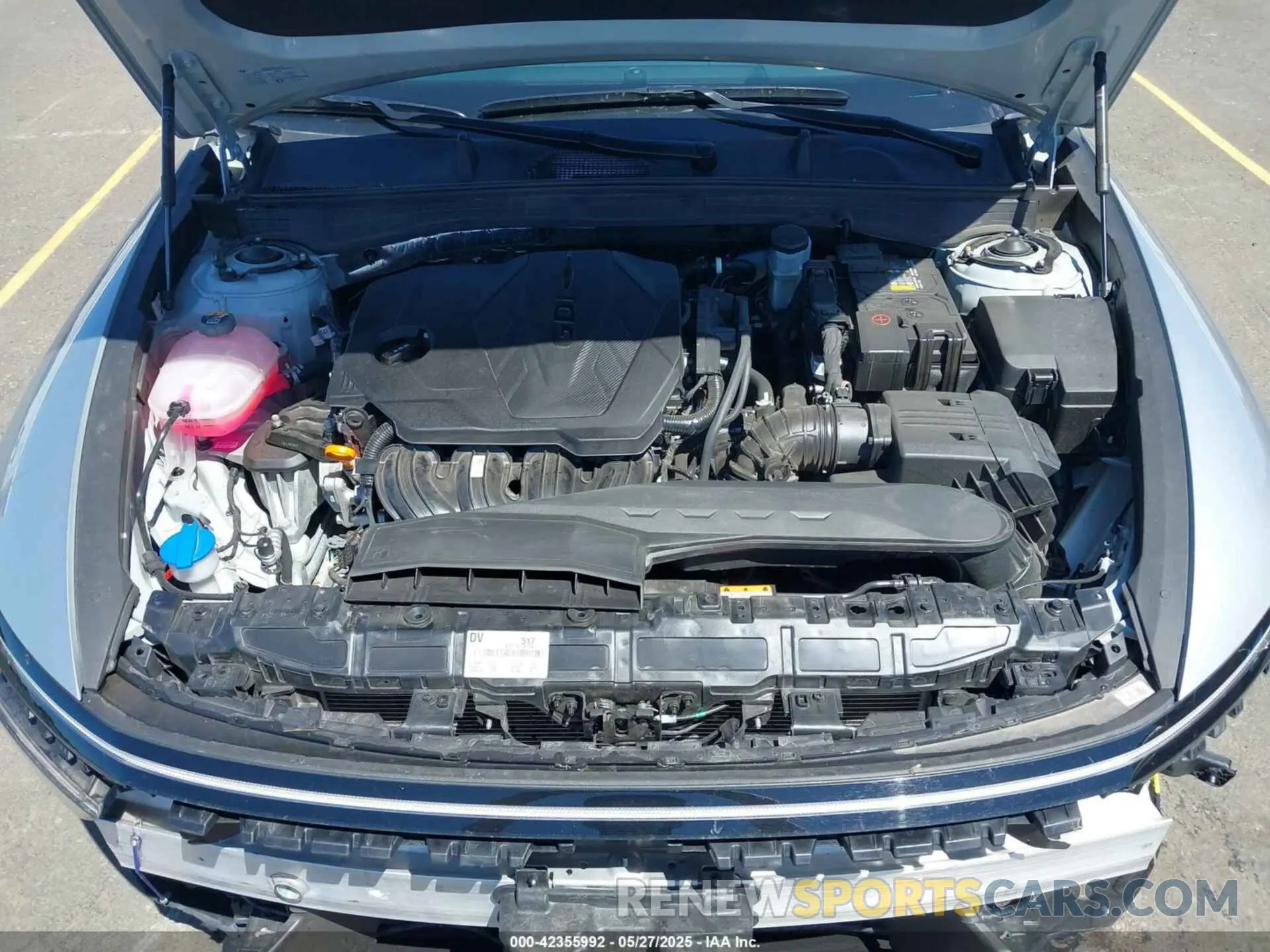 10 Photograph of a damaged car KMHL64JA7RA427284 HYUNDAI SONATA 2024