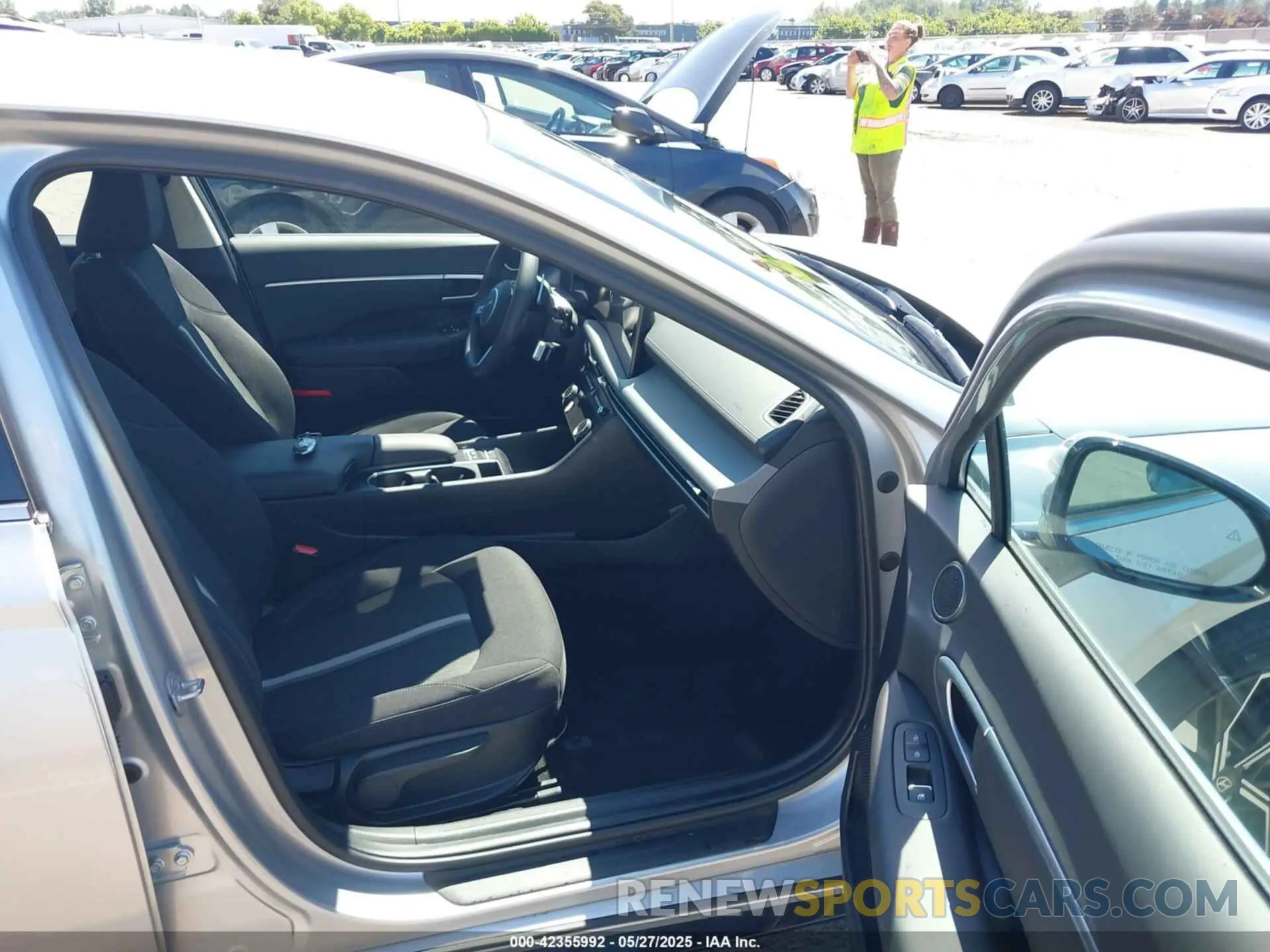 5 Photograph of a damaged car KMHL64JA7RA427284 HYUNDAI SONATA 2024
