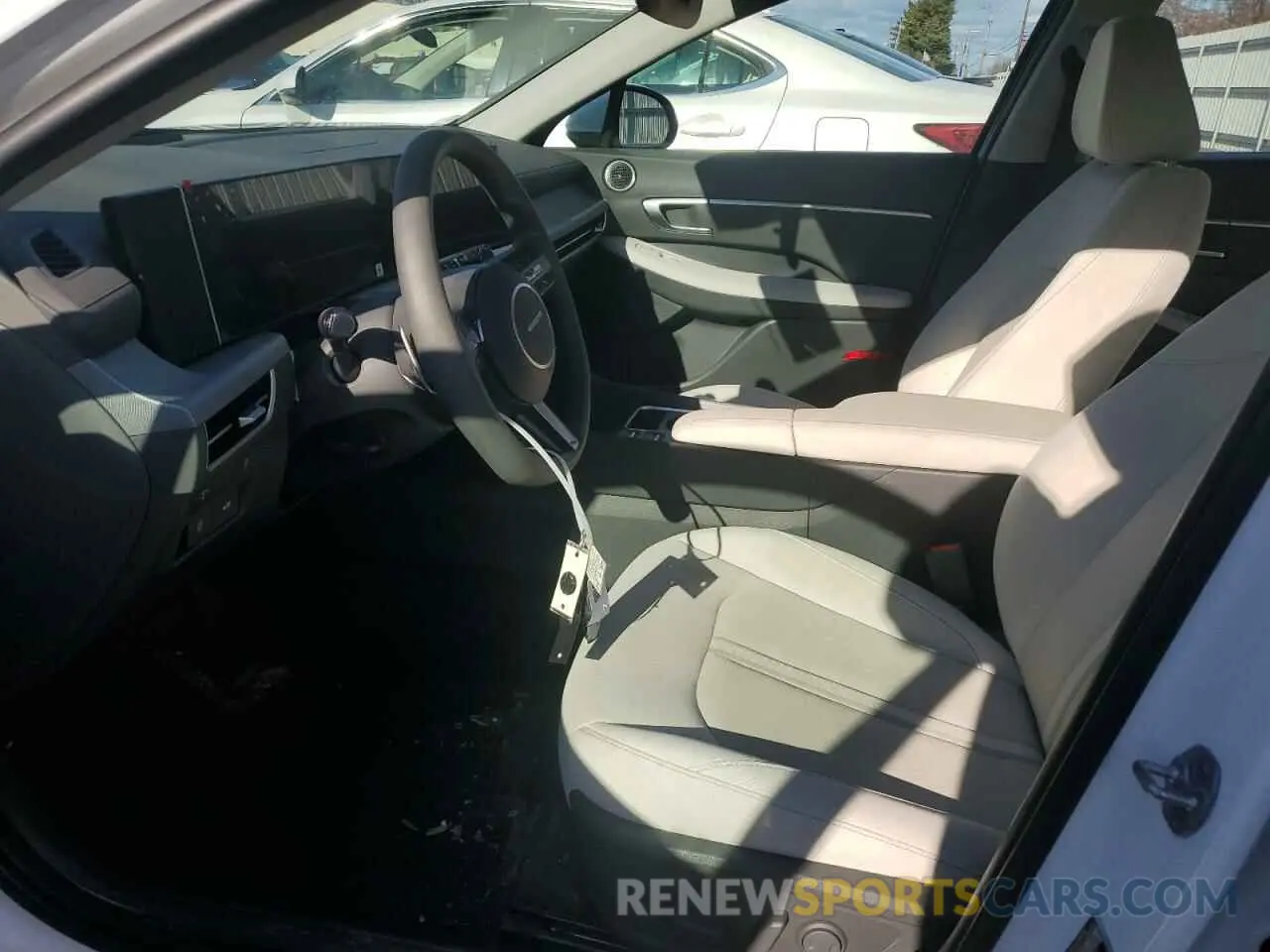 7 Photograph of a damaged car KMHL64JA8RA354684 HYUNDAI SONATA 2024