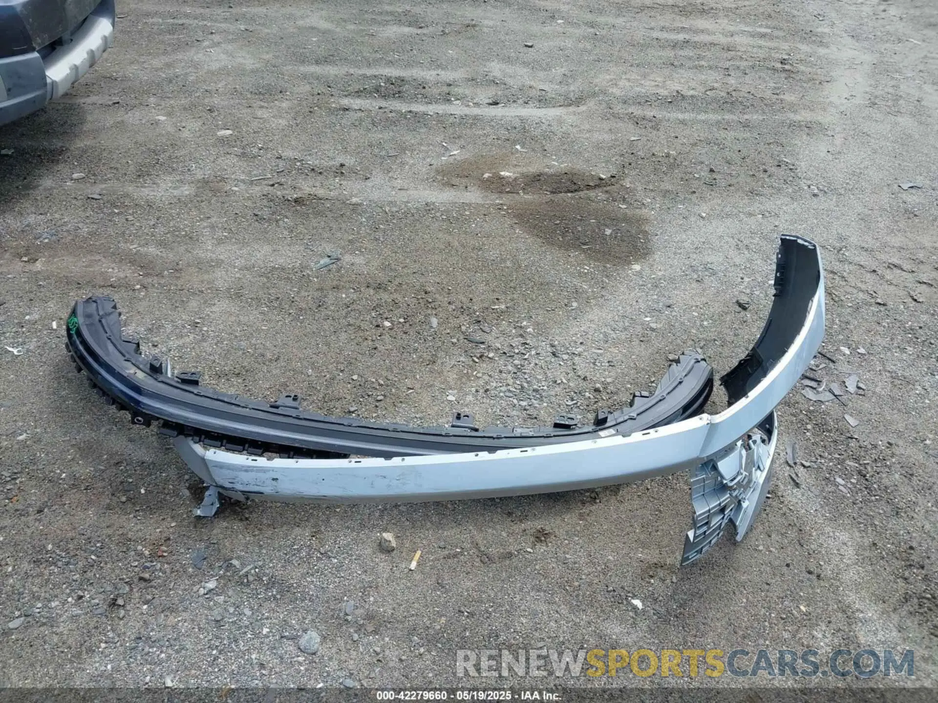 12 Photograph of a damaged car KMHL64JA8RA368911 HYUNDAI SONATA 2024