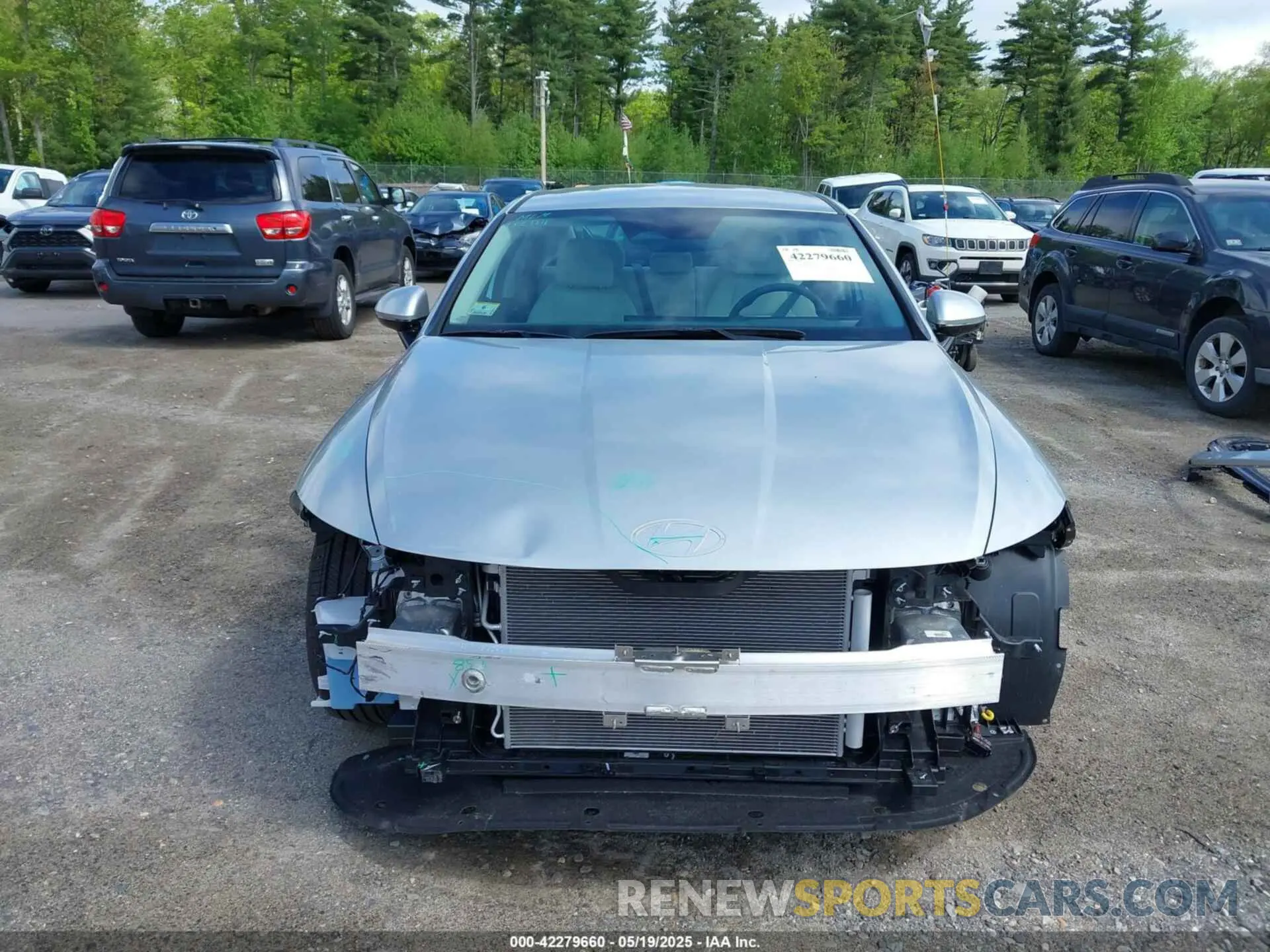 13 Photograph of a damaged car KMHL64JA8RA368911 HYUNDAI SONATA 2024