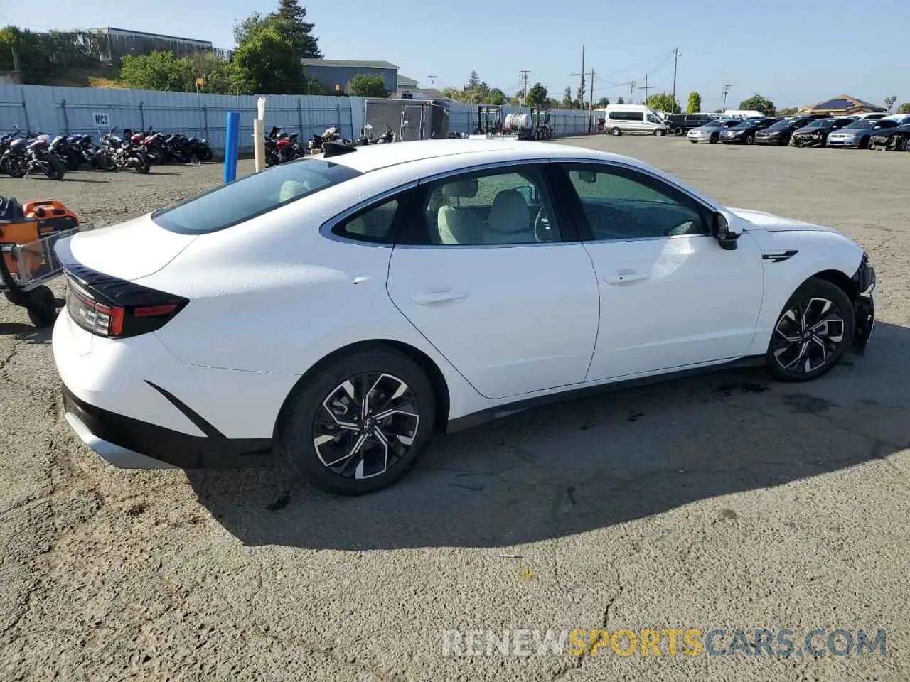 3 Photograph of a damaged car KMHL64JA8RA374367 HYUNDAI SONATA 2024