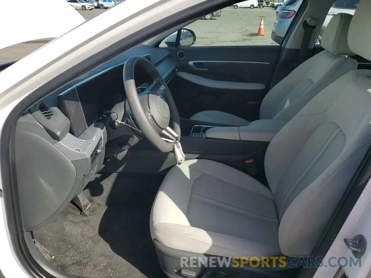 7 Photograph of a damaged car KMHL64JA8RA374367 HYUNDAI SONATA 2024