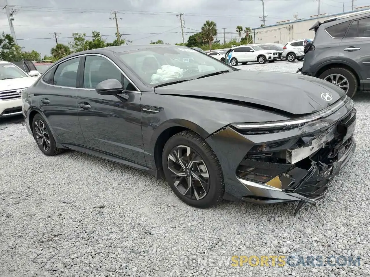 4 Photograph of a damaged car KMHL64JA8RA381187 HYUNDAI SONATA 2024