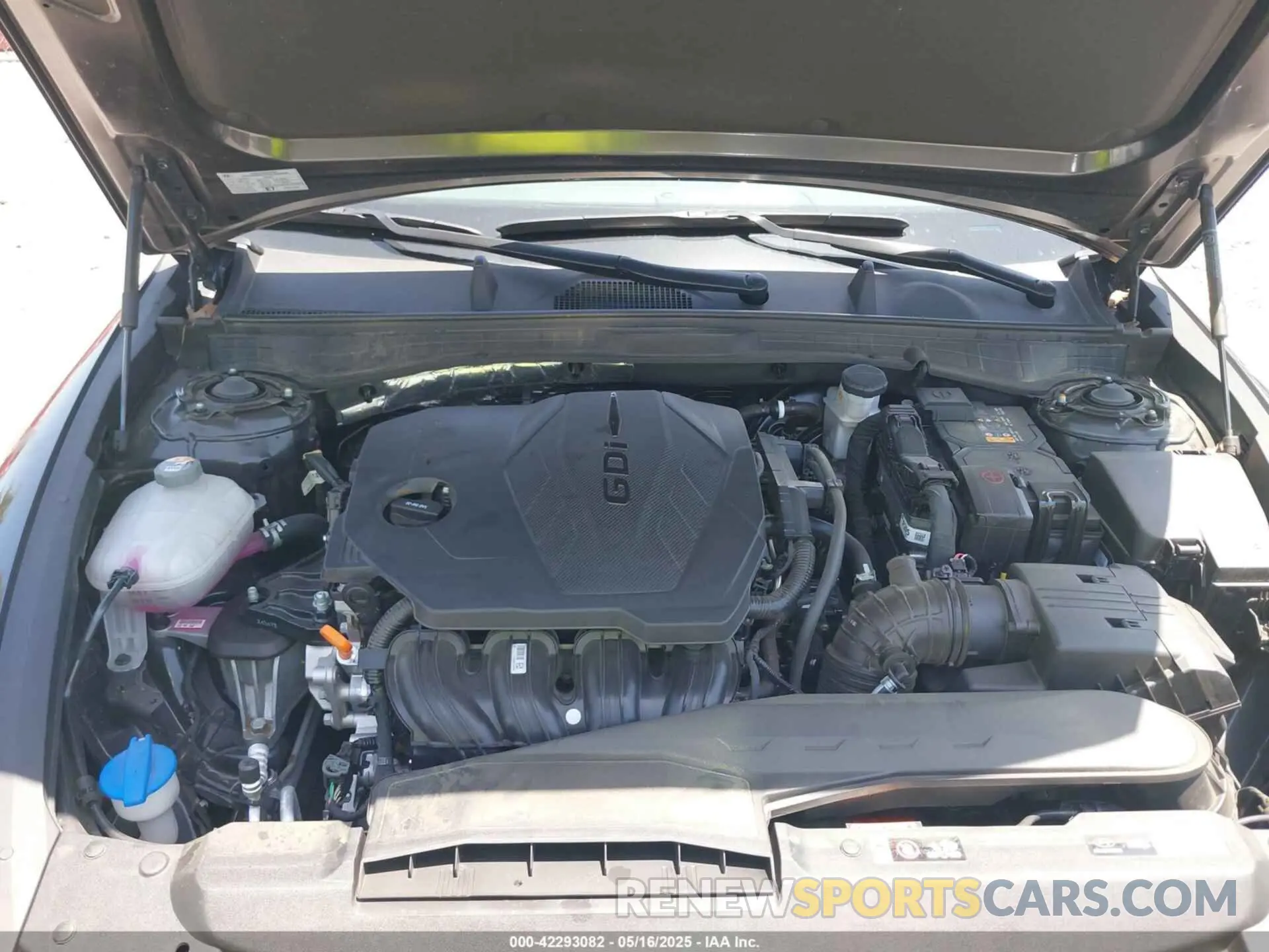 10 Photograph of a damaged car KMHL64JA8RA400479 HYUNDAI SONATA 2024