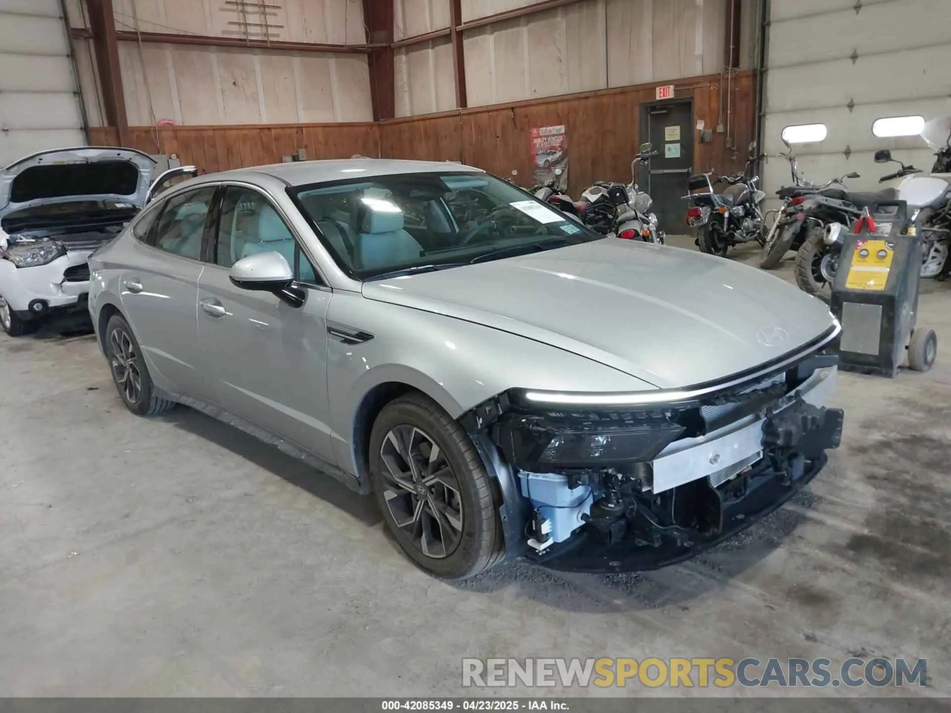 1 Photograph of a damaged car KMHL64JA8RA401941 HYUNDAI SONATA 2024