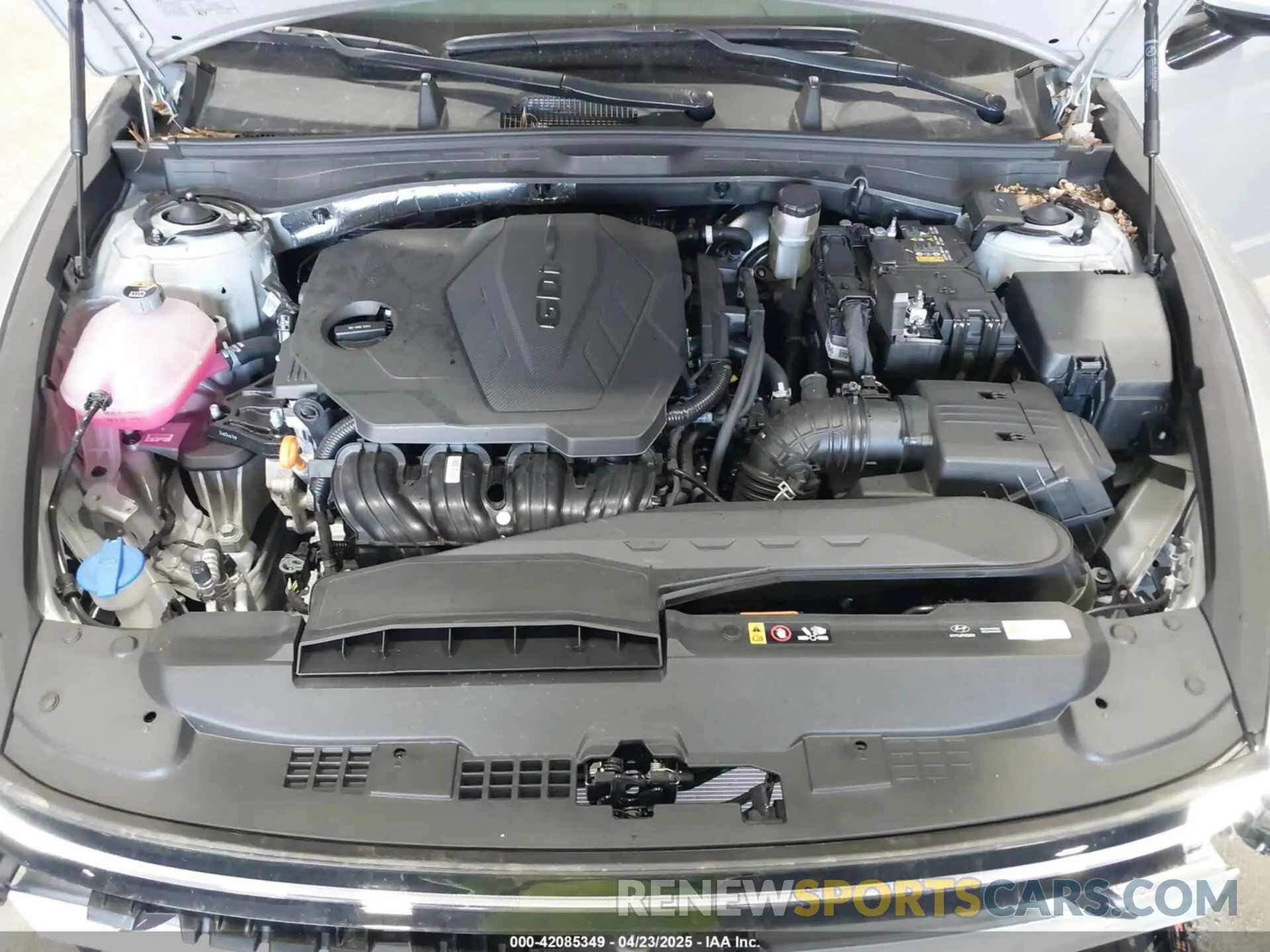 10 Photograph of a damaged car KMHL64JA8RA401941 HYUNDAI SONATA 2024