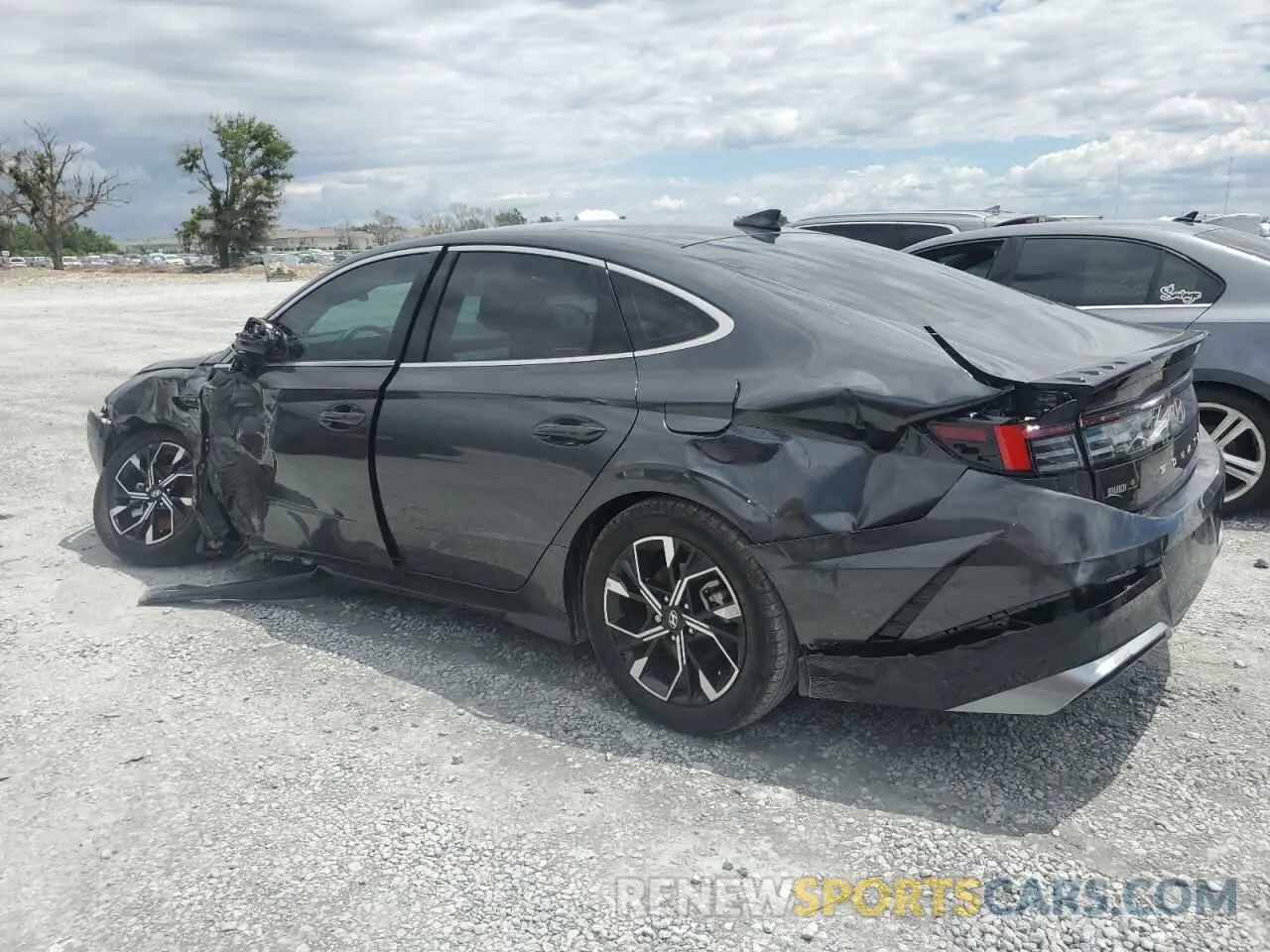 2 Photograph of a damaged car KMHL64JA8RA409862 HYUNDAI SONATA 2024