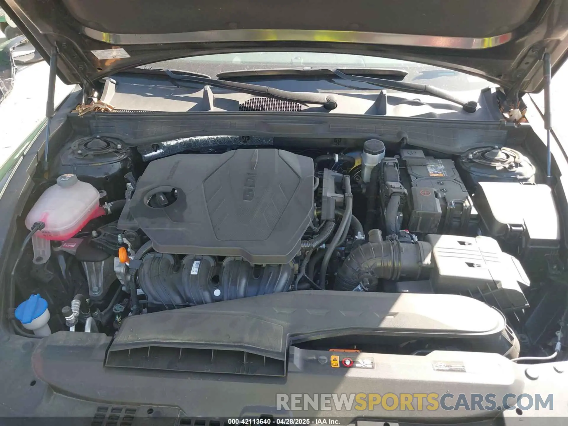 10 Photograph of a damaged car KMHL64JA9RA370134 HYUNDAI SONATA 2024