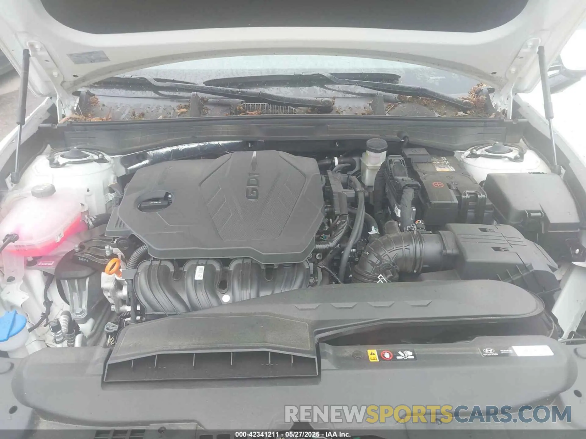 10 Photograph of a damaged car KMHL64JA9RA373003 HYUNDAI SONATA 2024