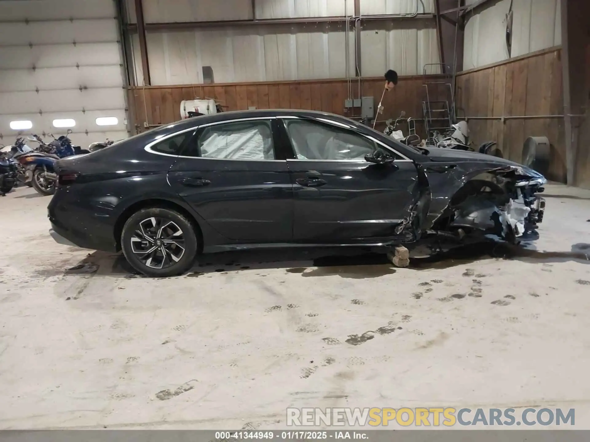 14 Photograph of a damaged car KMHL64JA9RA420921 HYUNDAI SONATA 2024