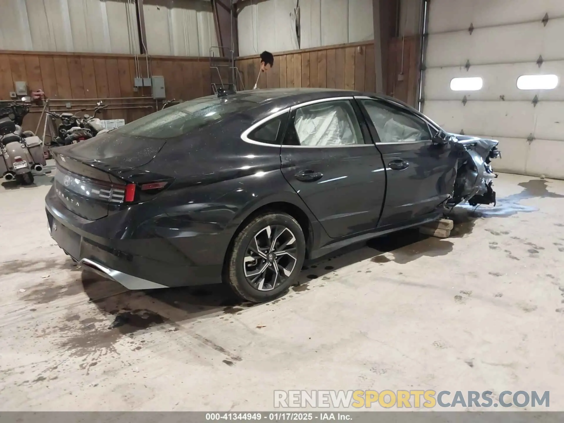 4 Photograph of a damaged car KMHL64JA9RA420921 HYUNDAI SONATA 2024