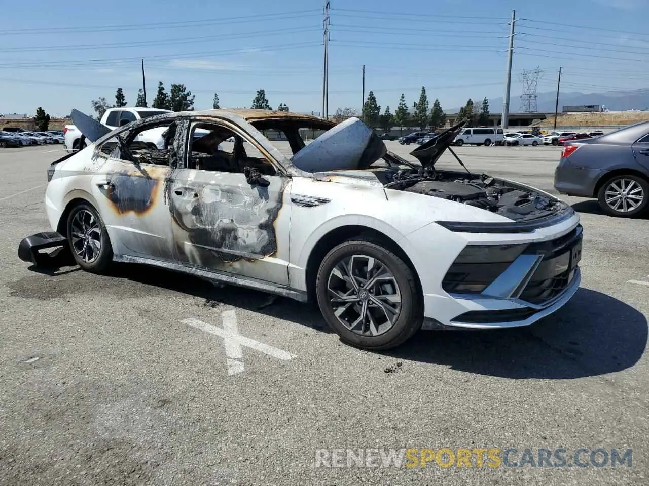 4 Photograph of a damaged car KMHL64JA9RA421177 HYUNDAI SONATA 2024