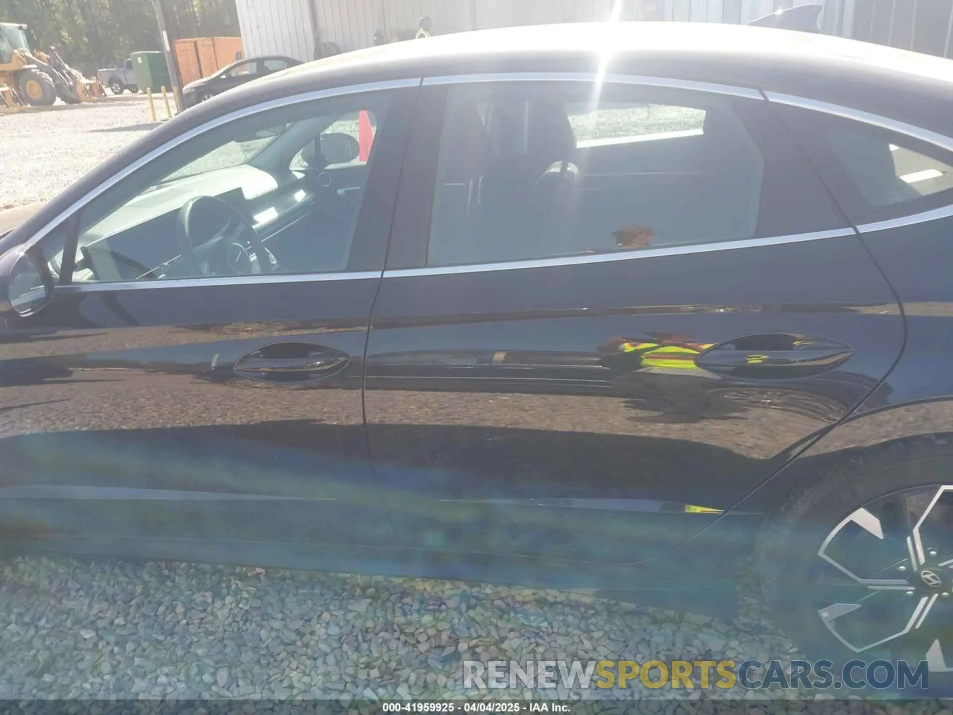 14 Photograph of a damaged car KMHL64JAXRA349048 HYUNDAI SONATA 2024