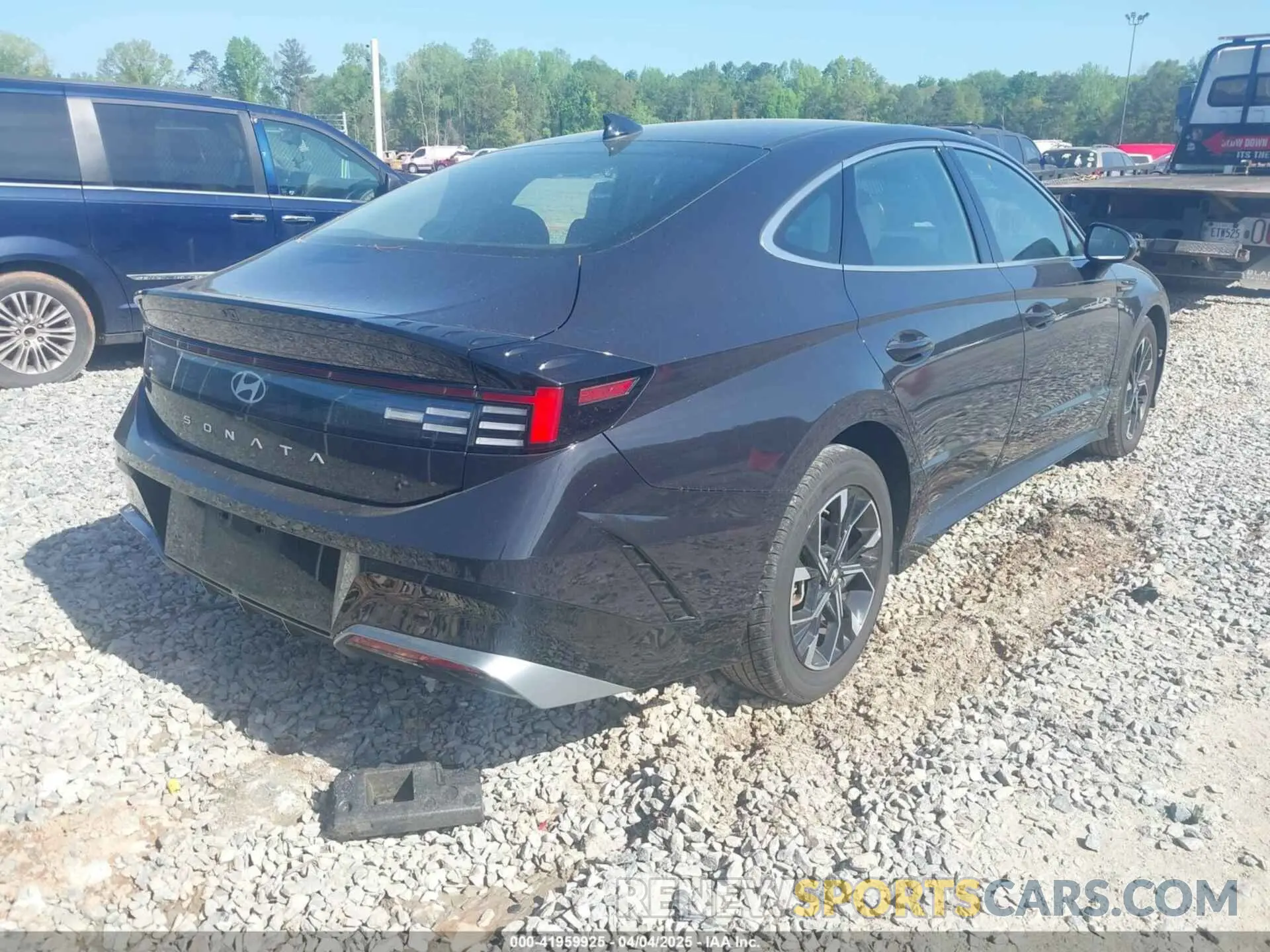 4 Photograph of a damaged car KMHL64JAXRA349048 HYUNDAI SONATA 2024