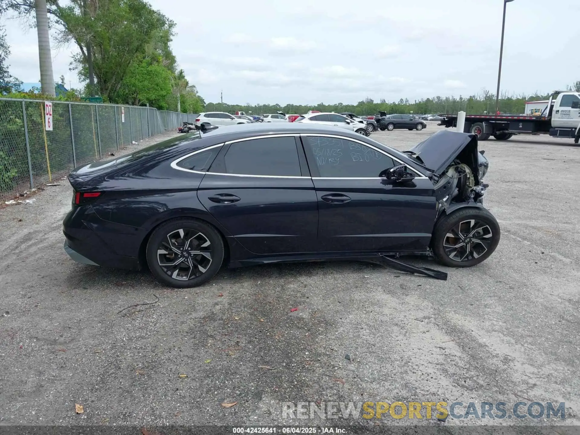 12 Photograph of a damaged car KMHL64JAXRA373351 HYUNDAI SONATA 2024